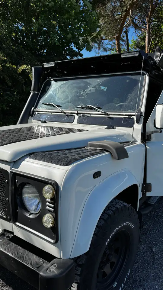Land Rover Defender 90 Td5, foto 1