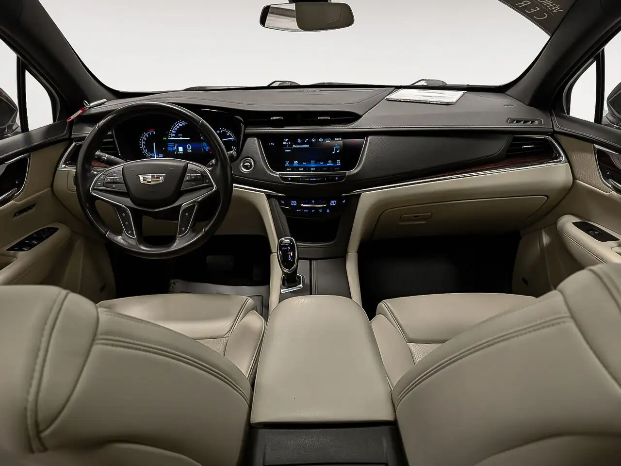 Cadillac XT5 снимка Cadillac XT5