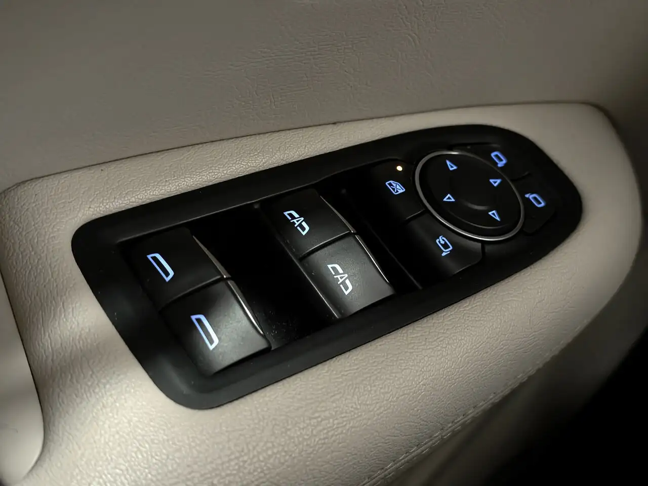 Cadillac XT5 снимка Cadillac XT5
