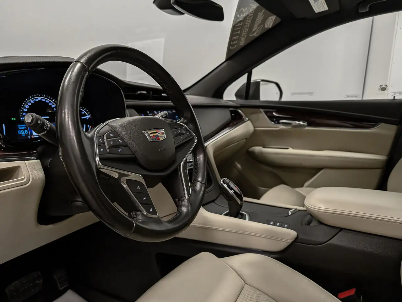 Cadillac XT5 снимка Cadillac XT5