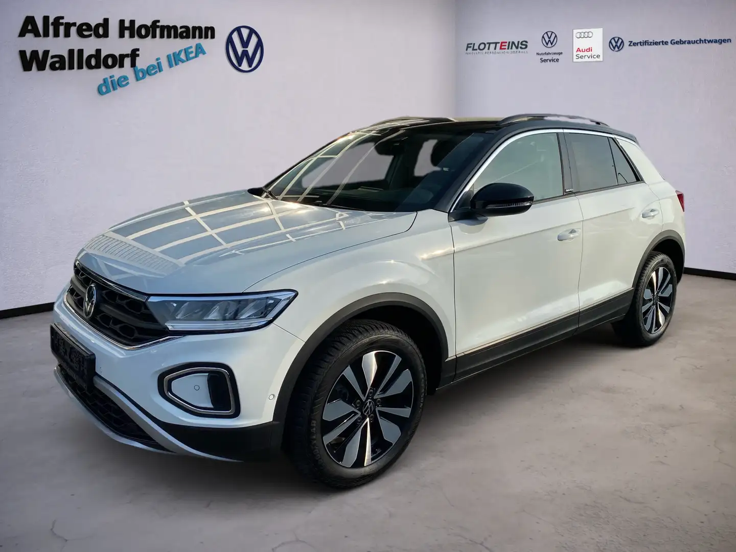 Volkswagen T-Roc 1.5 TSI Move DSG NAVI LED KLIMA LM Blanco - 2