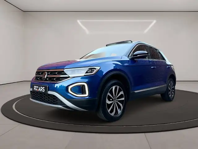 Volkswagen T-Roc view 5
