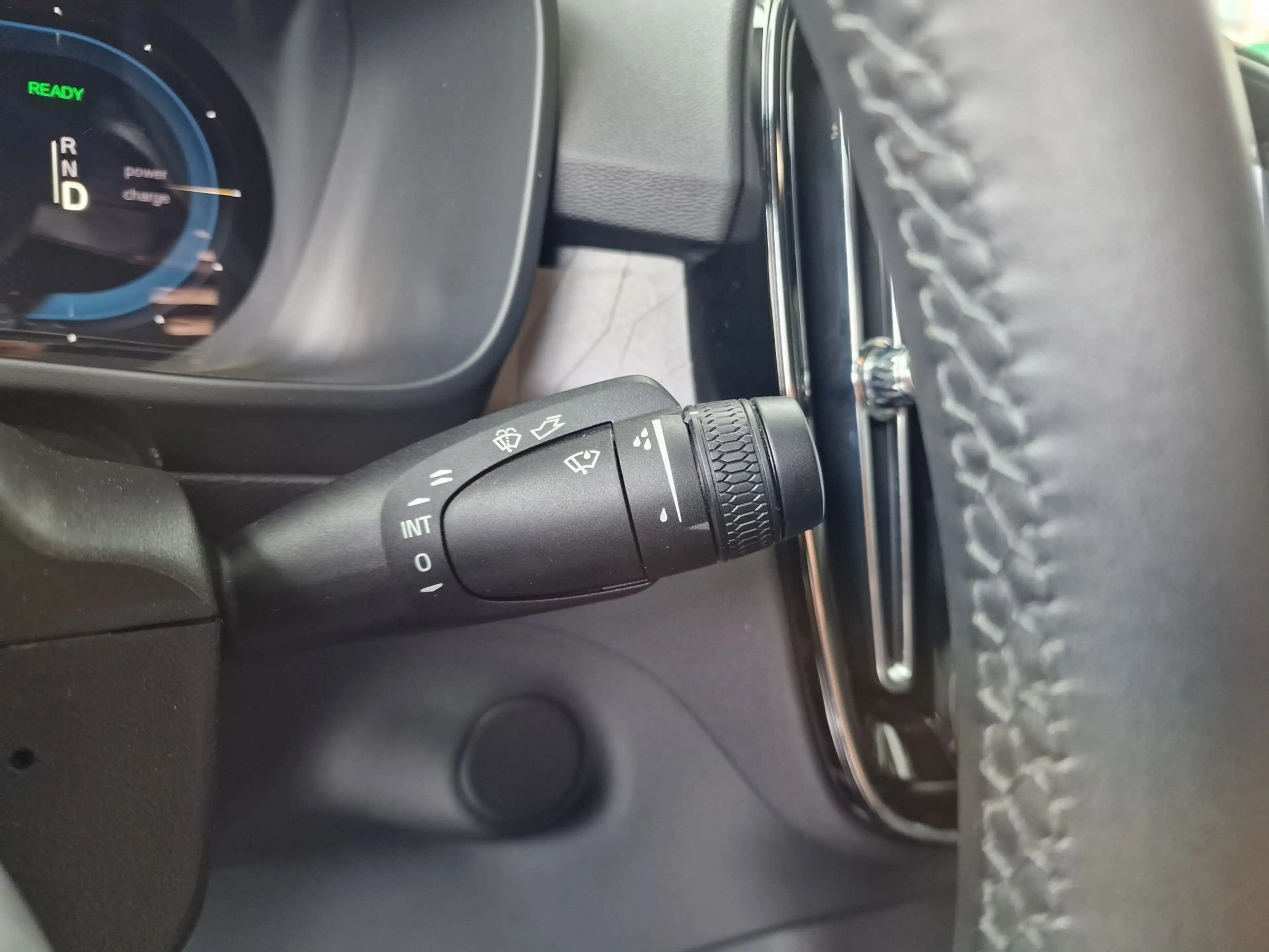 Volvo C40 PLUS EXTENDED RANGE — photo 15