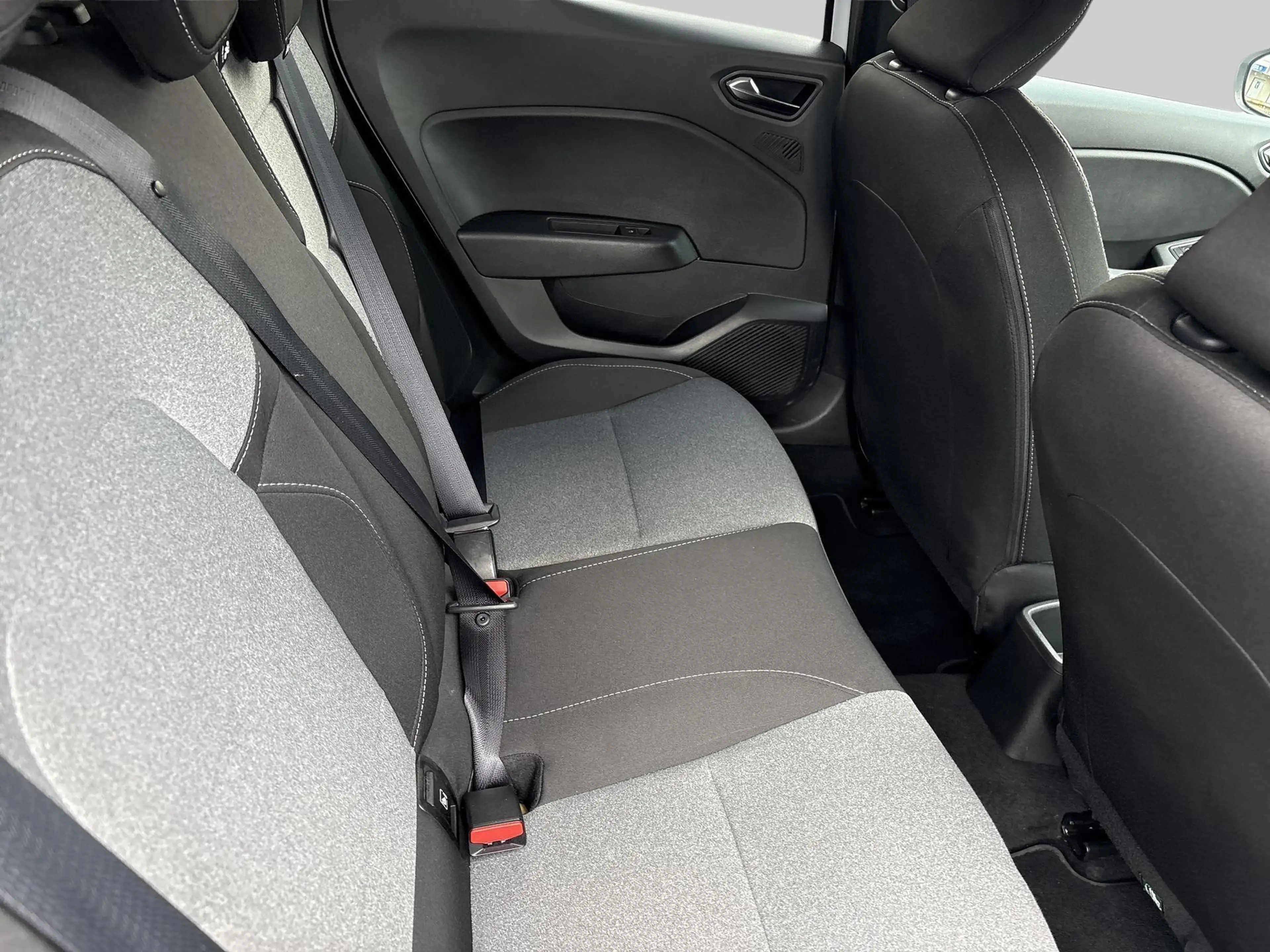 Mitsubishi Colt 1.0T MT Intense | Achteruitrijcamera | Apple Carpl — photo 14