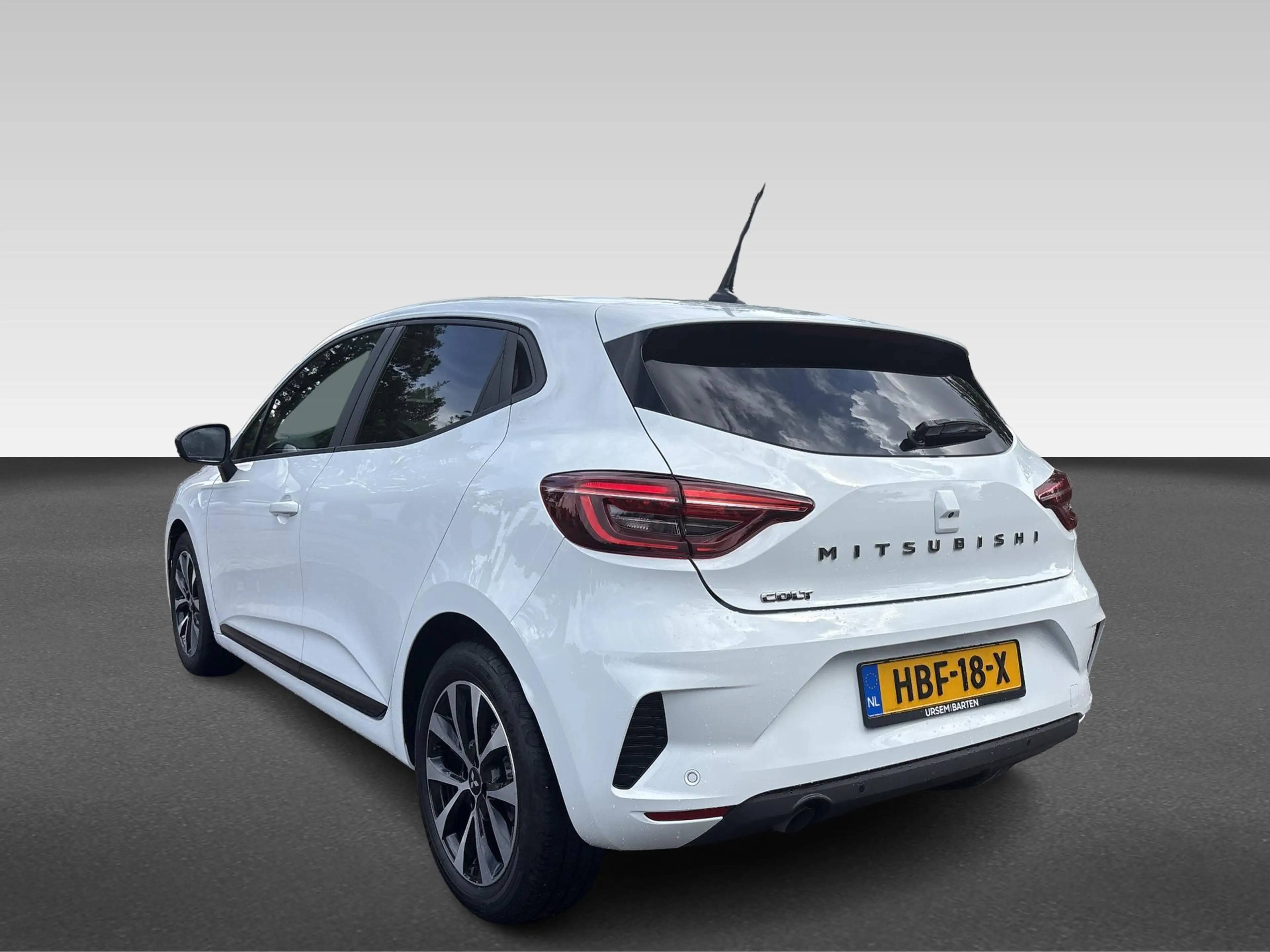 Mitsubishi Colt 1.0T MT Intense | Achteruitrijcamera | Apple Carpl — photo 3