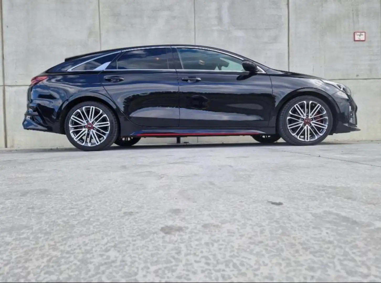 Kia ProCeed / pro_cee'd 1.6 T-GDI OPF GT Czarny - 1