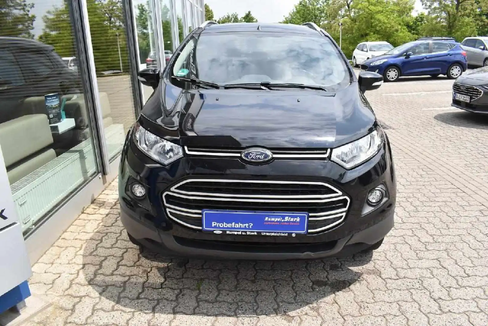 Ford EcoSport Trend Černá - 2