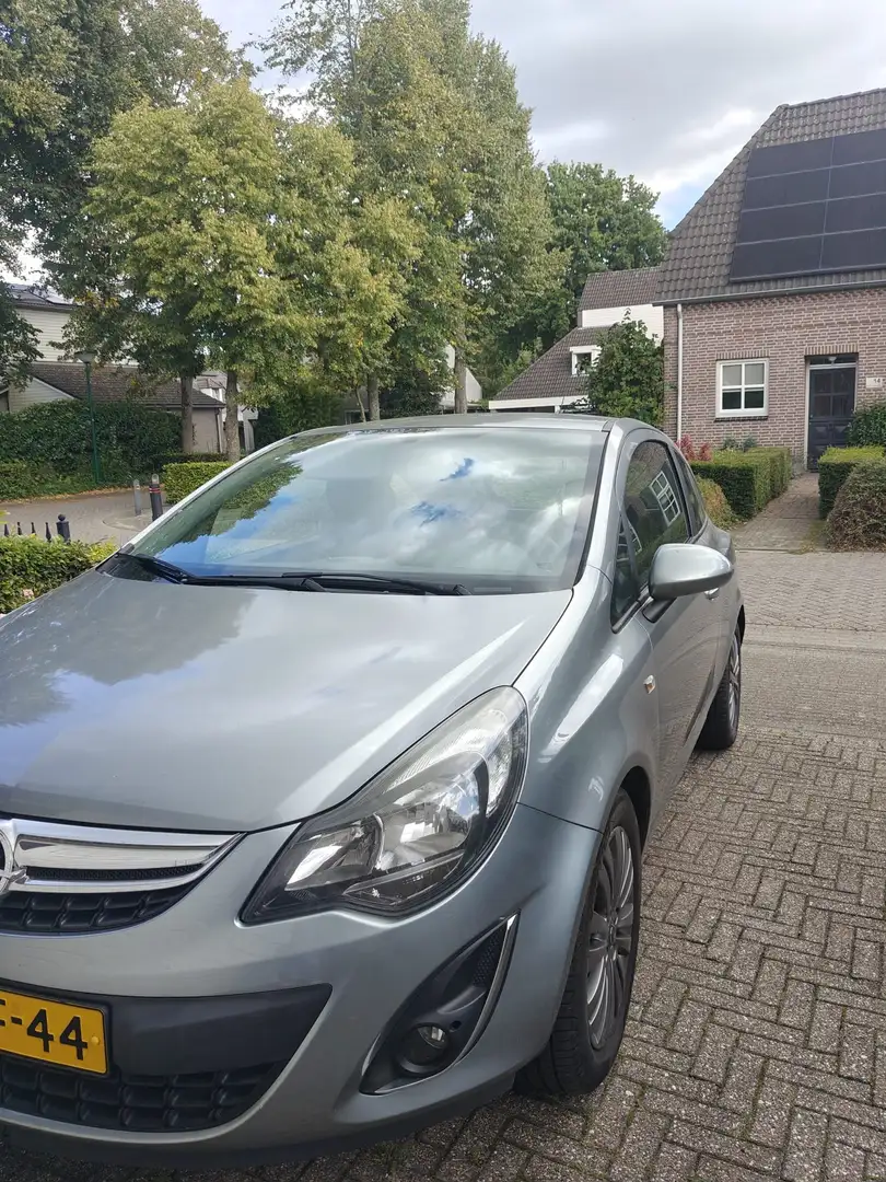 Opel Corsa Corsa 1.4 Cosmo Grijs - 2