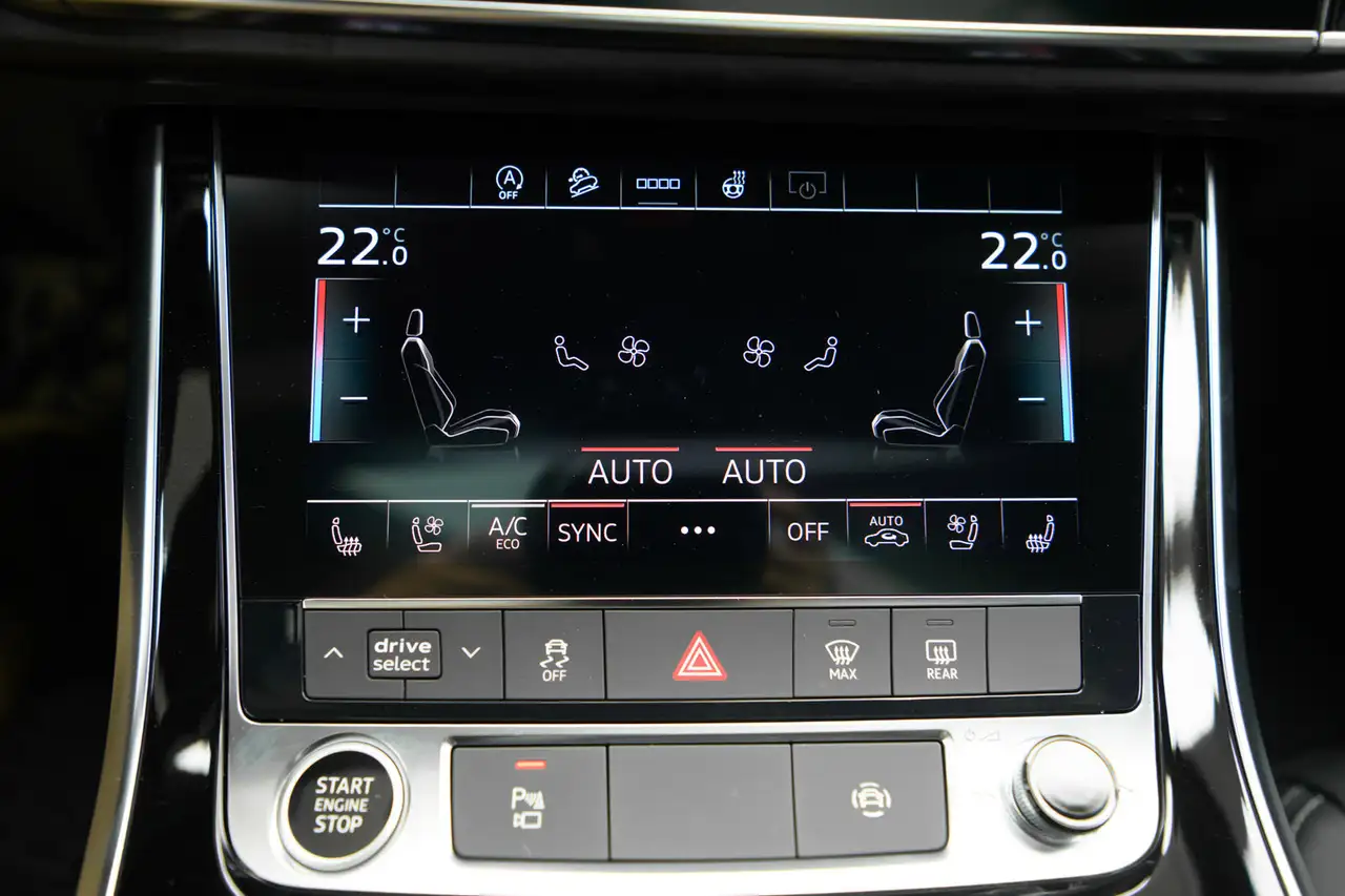 Audi Q7 снимка Audi Q7
