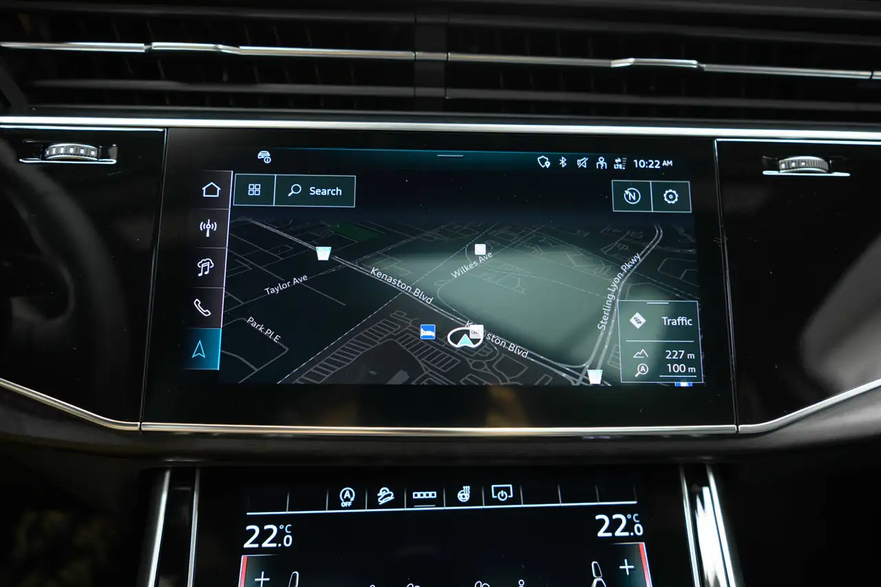 Audi Q7 снимка Audi Q7