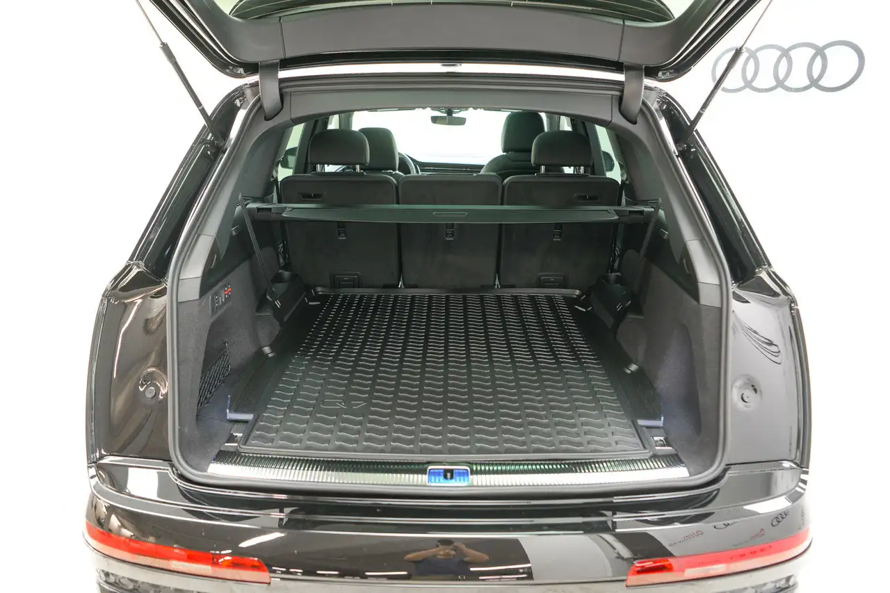 Audi Q7 снимка Audi Q7