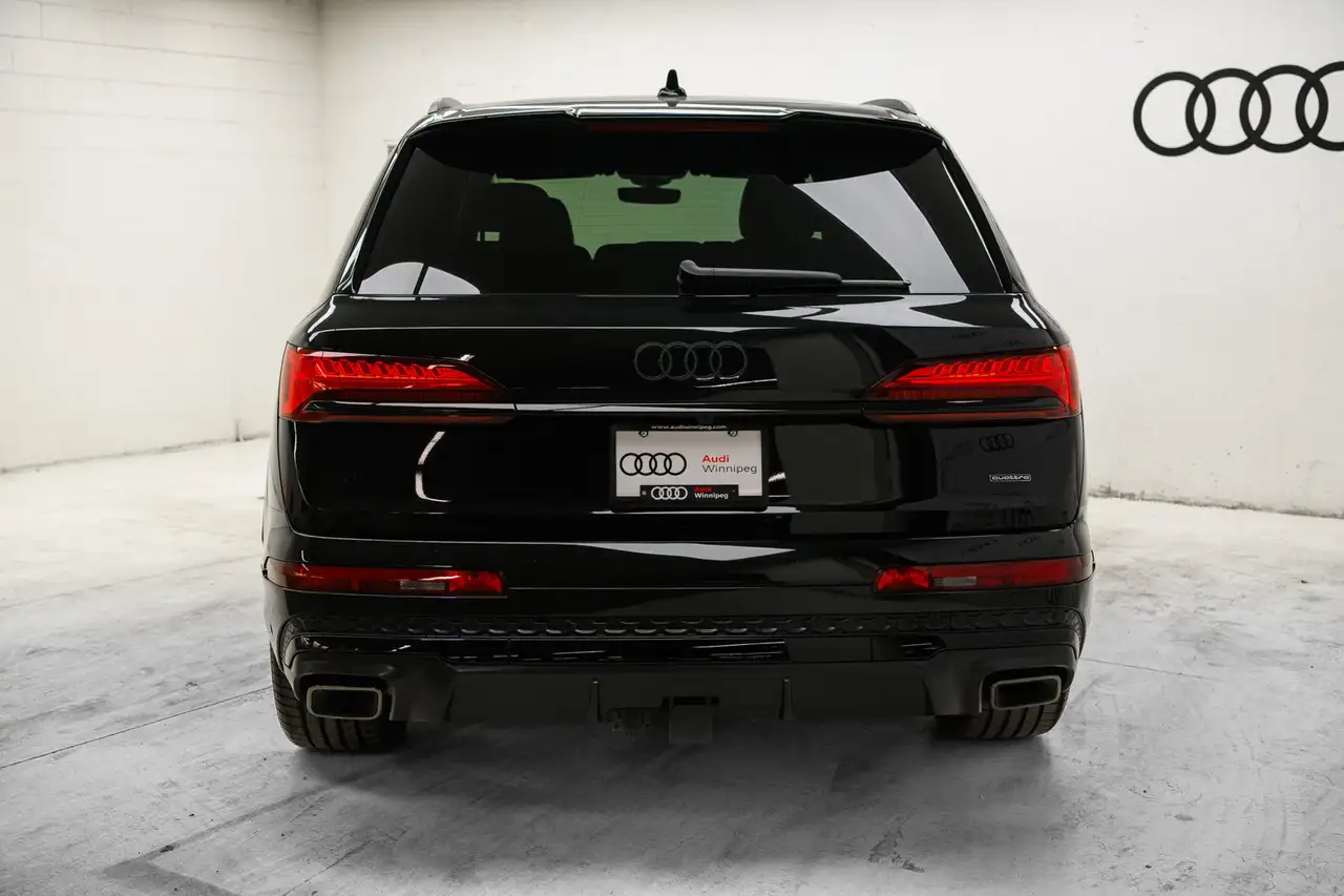 Audi Q7 снимка Audi Q7