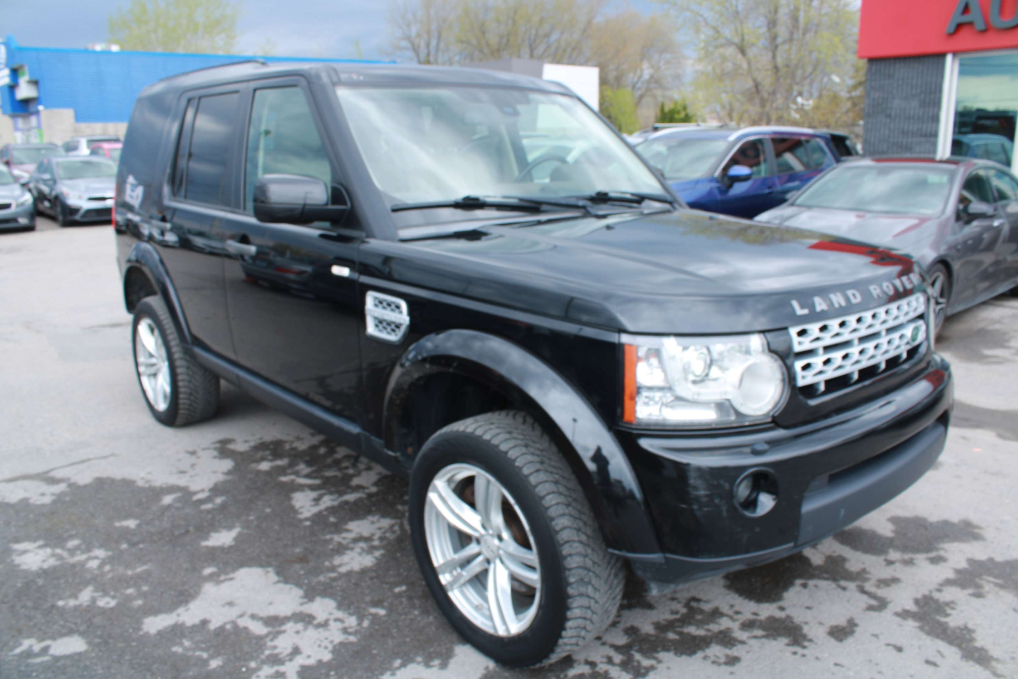 2013 Land Rover LR4 LUX - Image 10