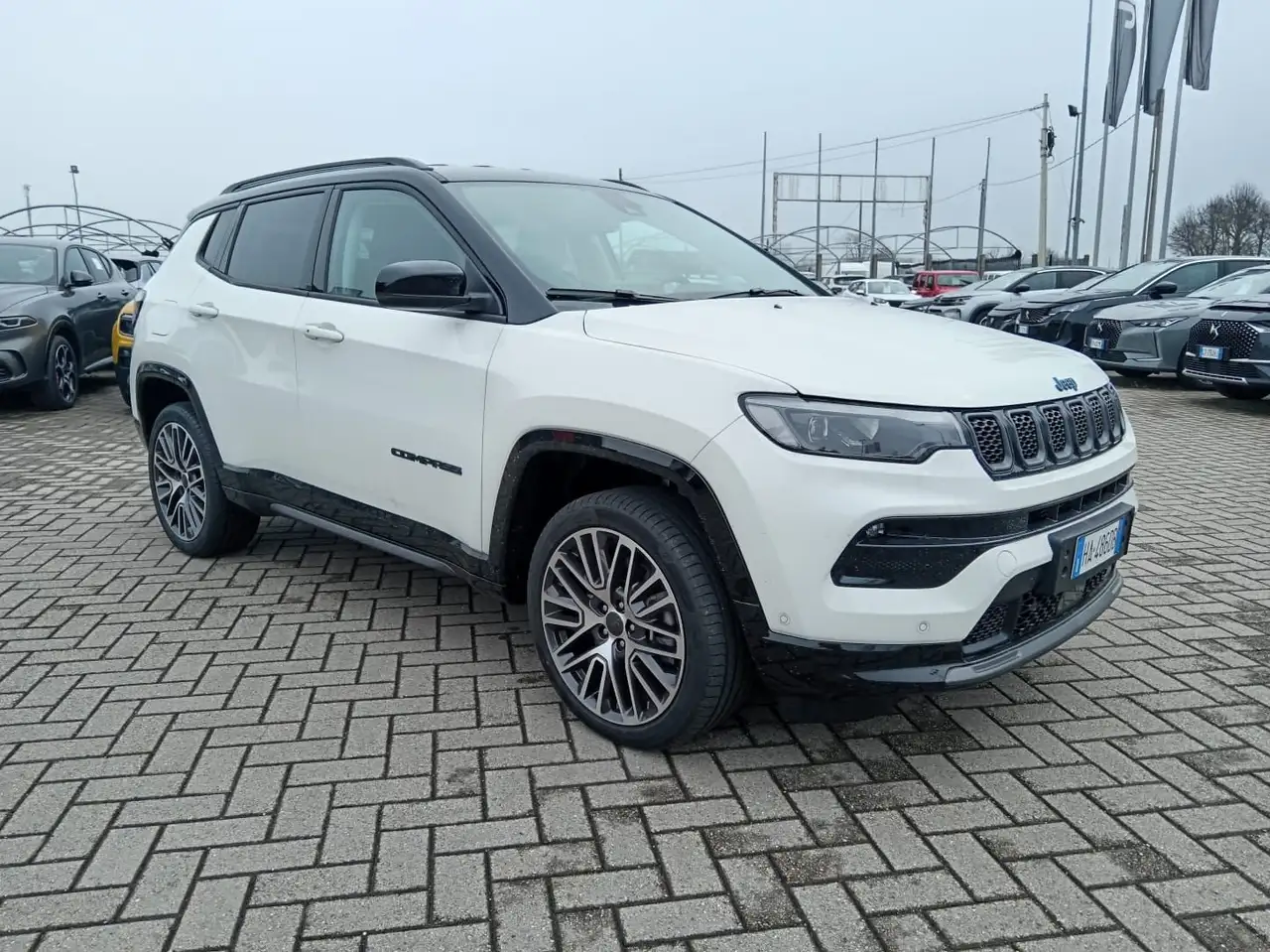 Jeep Compass 1.3 T4 PHEV 240cv Summit 4xe Auto 3