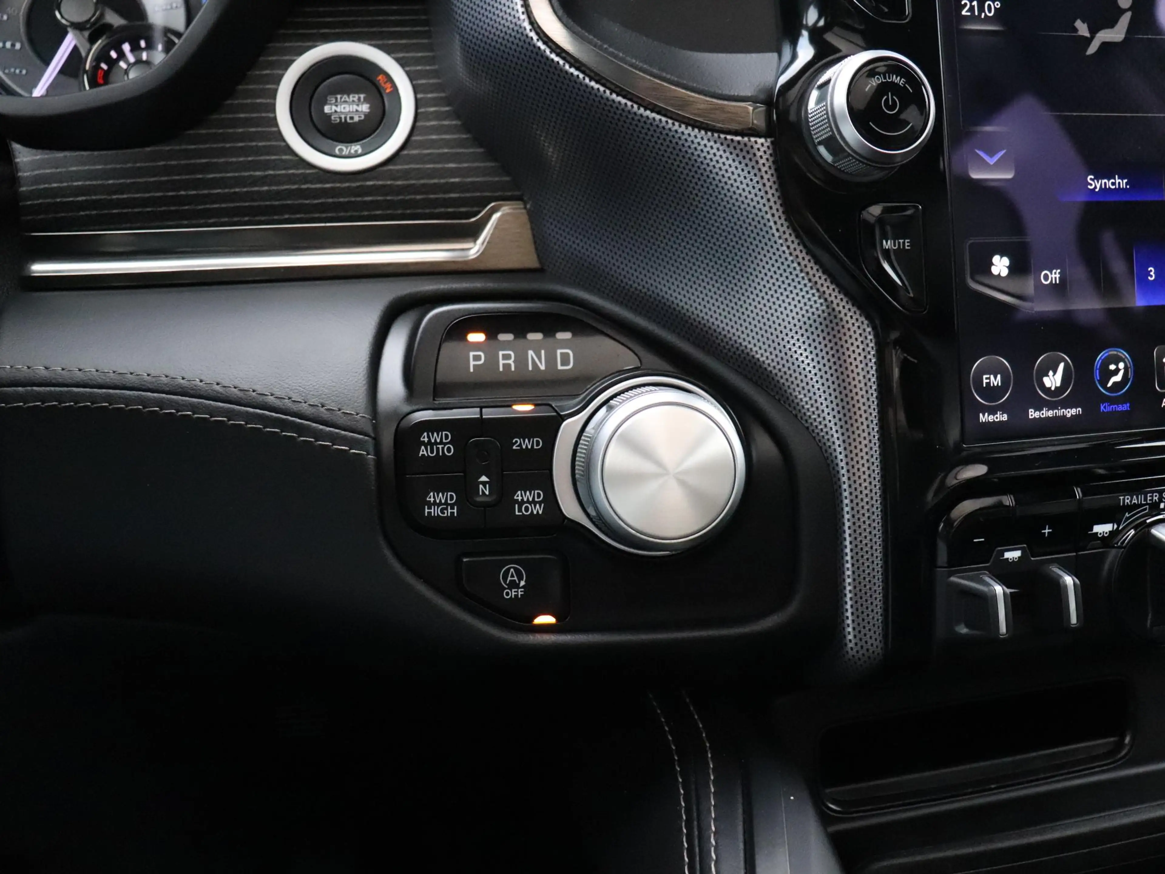 Dodge RAM 1500 5.7 V8 4x4 Crew Cab Limited | LEDER | MEMORY — photo 30