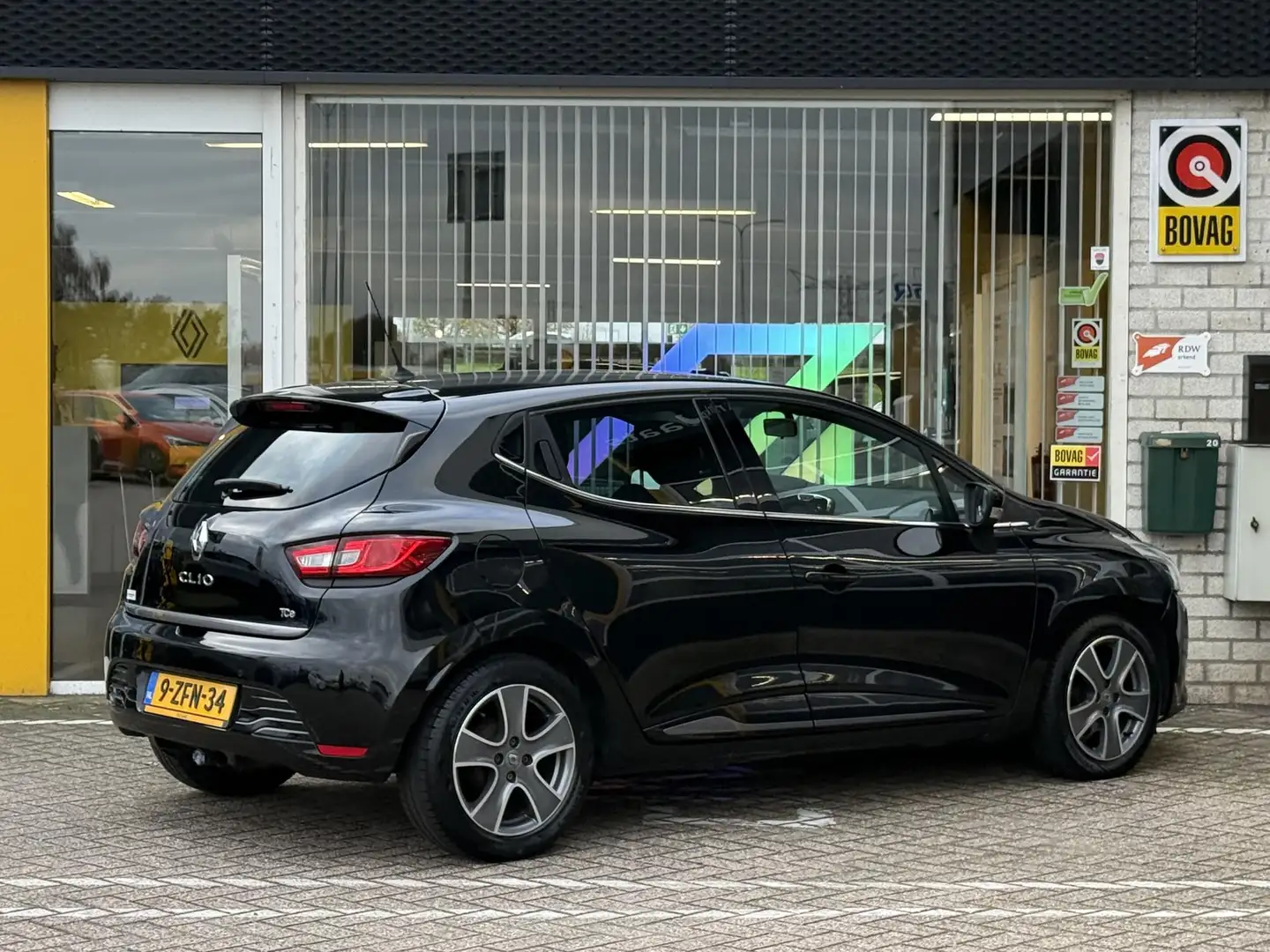 Renault Clio 0.9 TCe ECO Night&Day | NAP | Trekhaak afneembaar Noir - 2