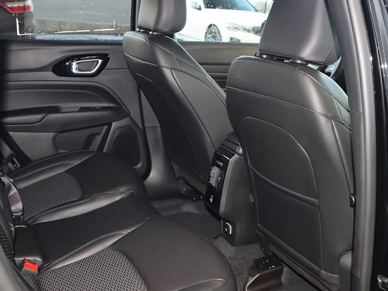 Jeep Compass снимка Jeep Compass