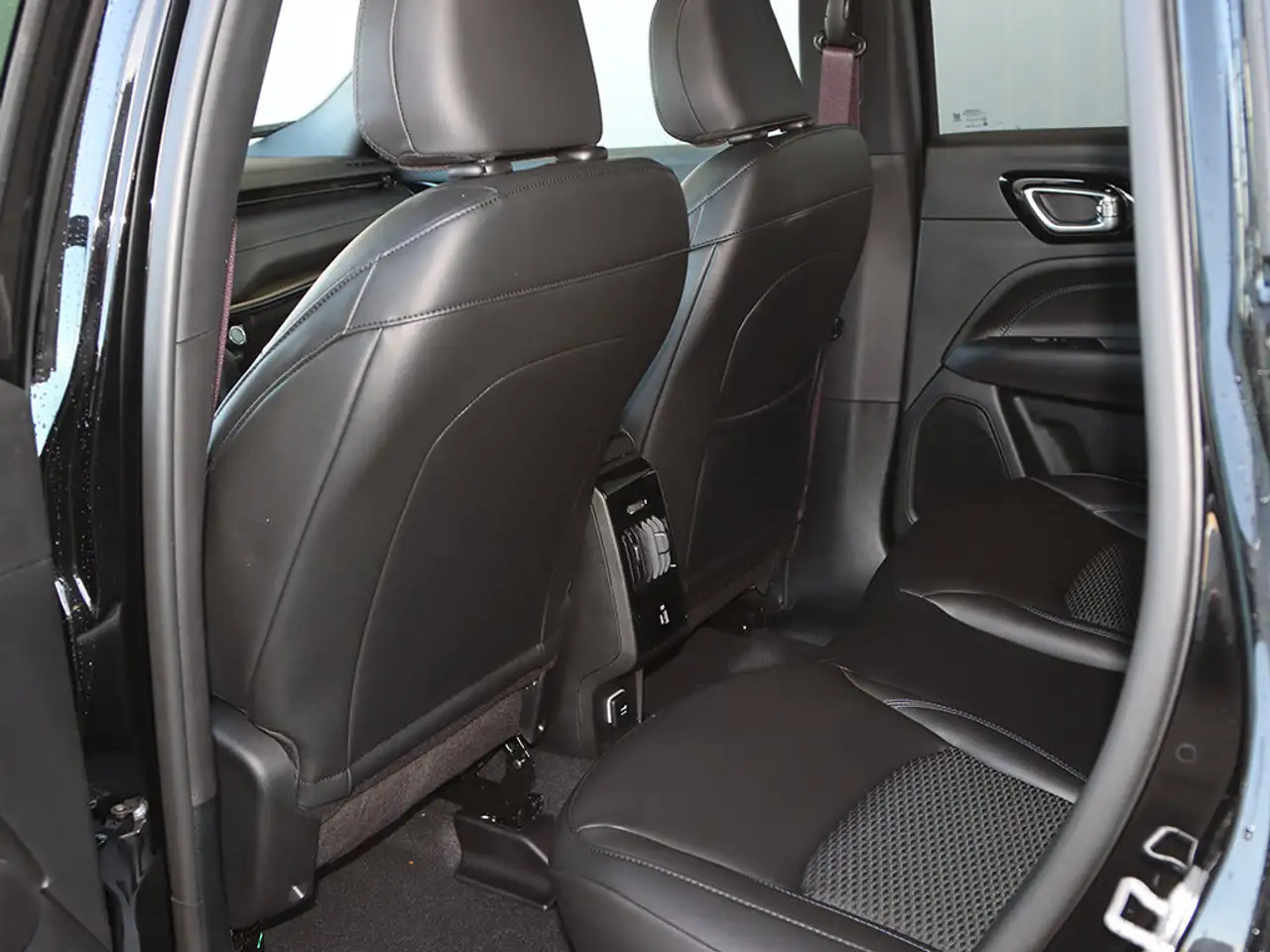 Jeep Compass снимка Jeep Compass