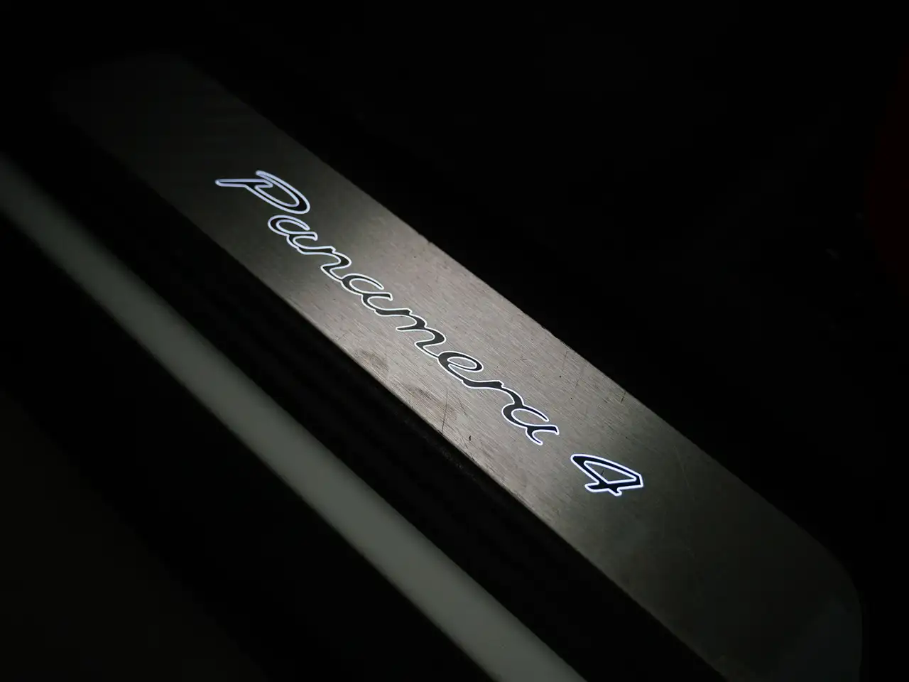 Porsche Panamera снимка Porsche Panamera
