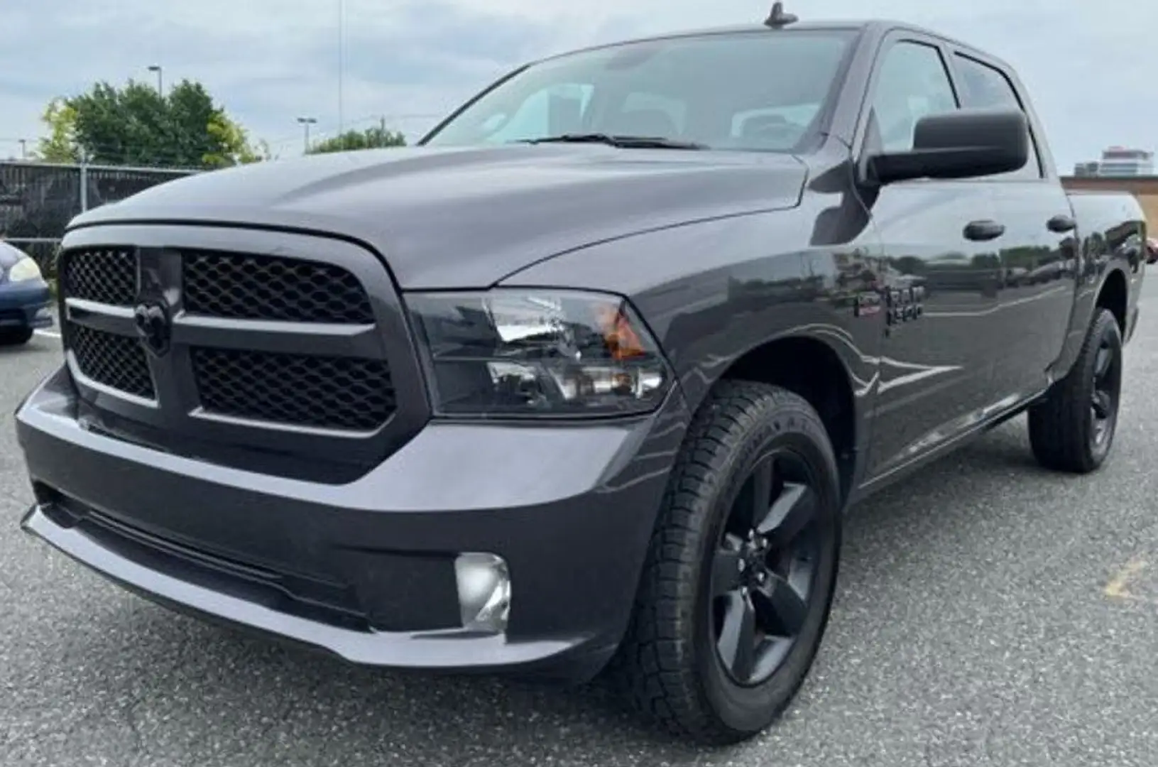 Dodge RAM 1500 Grigio - 1