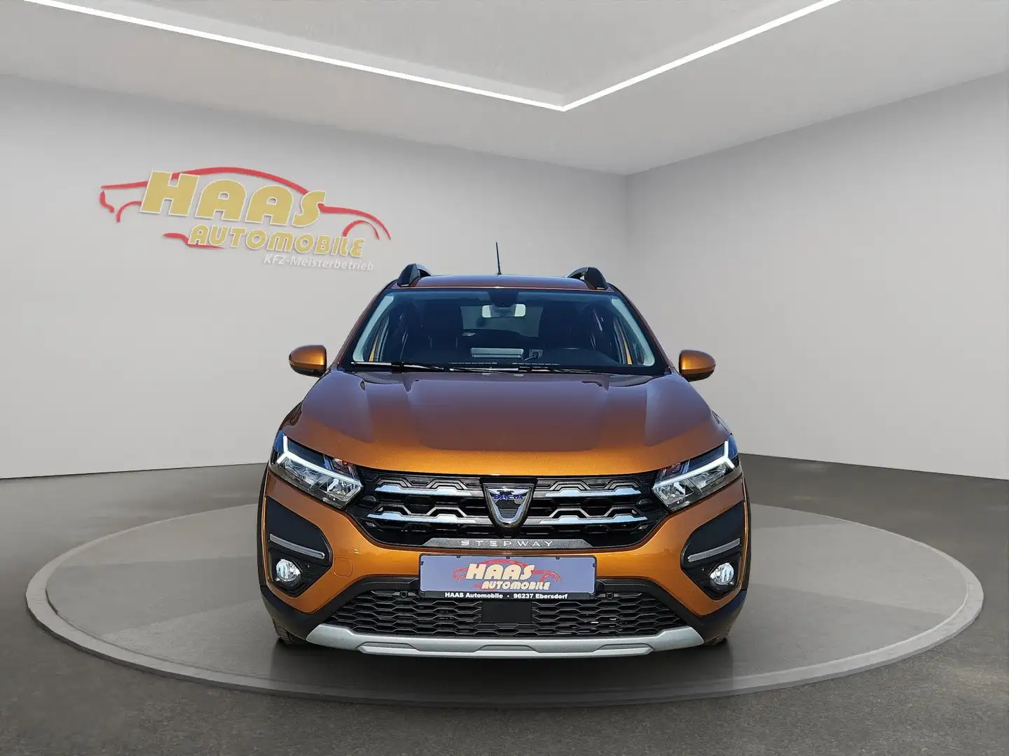 Dacia Sandero III Stepway Comfort*Navigation*1.Hand* Orange - 2