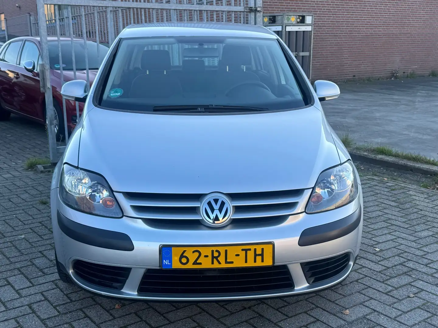 Volkswagen Golf Plus 1.4 Trendline 5 deurs! Trekhaak l LM velgen l AUDI Grijs - 2