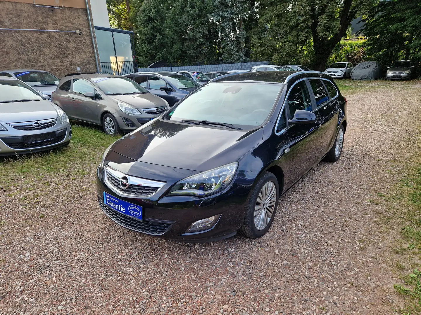 Opel Astra J Sports Tourer 1.4T Xenon Navi 64Tkm Sitzhz 2Hnd Noir - 1