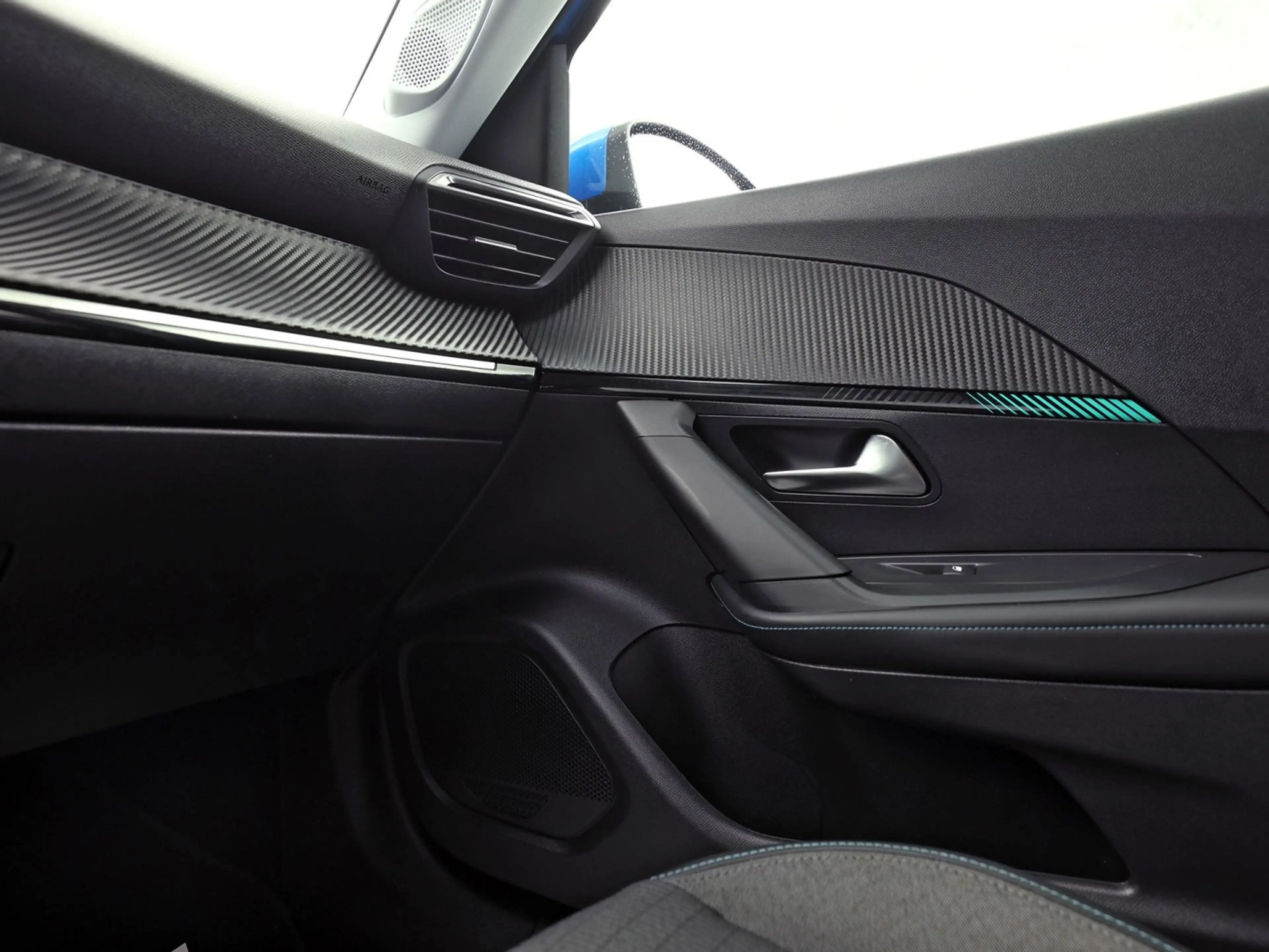 Peugeot e-2008 EV Blue Sport Allure 50 kWh Automaat (SOH 91,2%, A — photo 22
