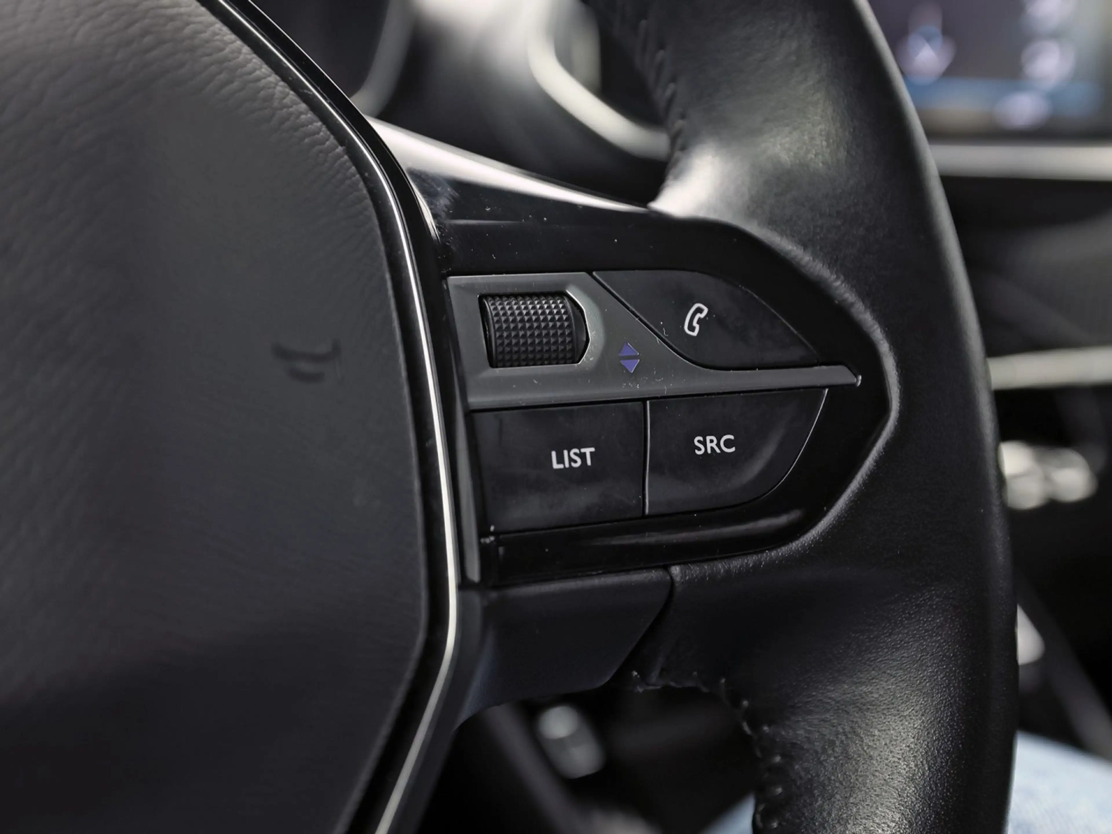 Peugeot e-2008 EV Blue Sport Allure 50 kWh Automaat (SOH 91,2%, A — photo 20