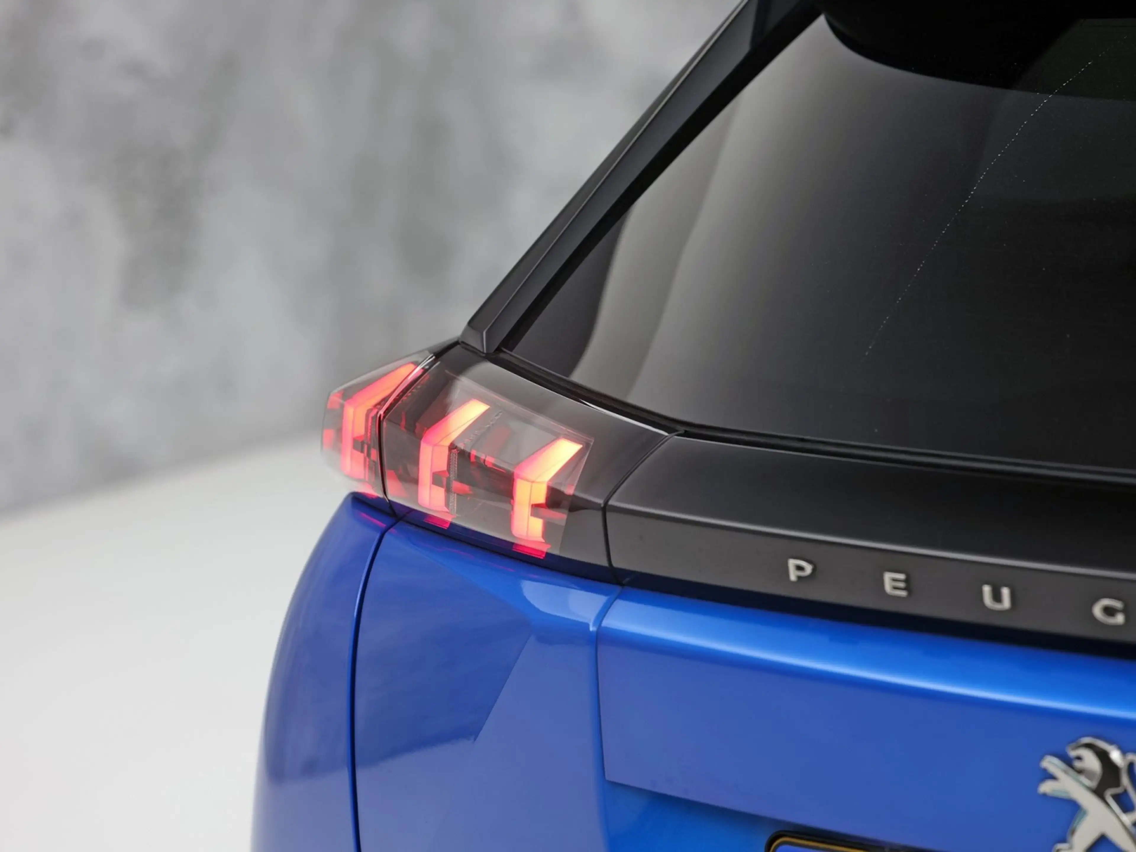 Peugeot e-2008 EV Blue Sport Allure 50 kWh Automaat (SOH 91,2%, A — photo 35