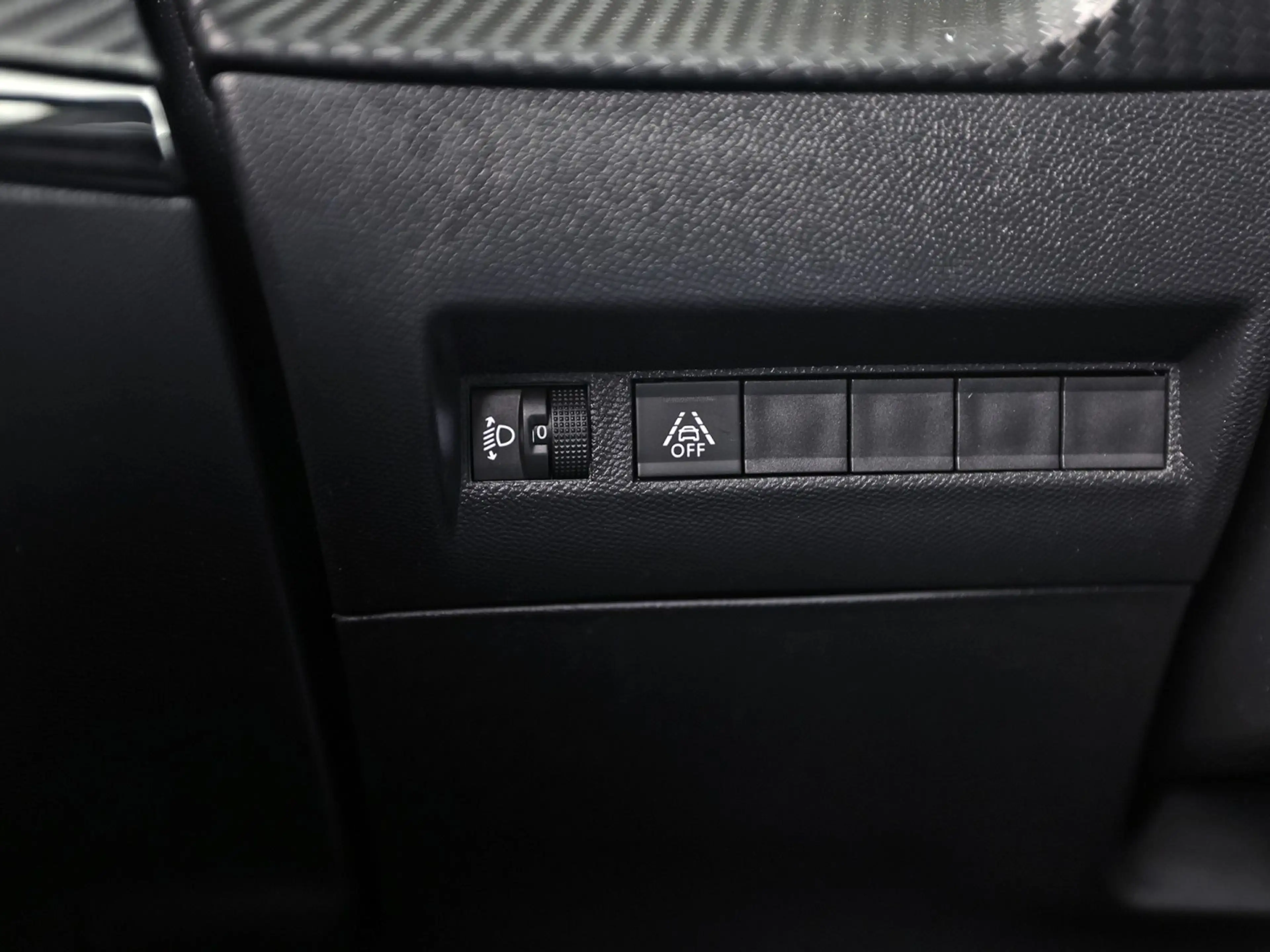 Peugeot e-2008 EV Blue Sport Allure 50 kWh Automaat (SOH 91,2%, A — photo 24