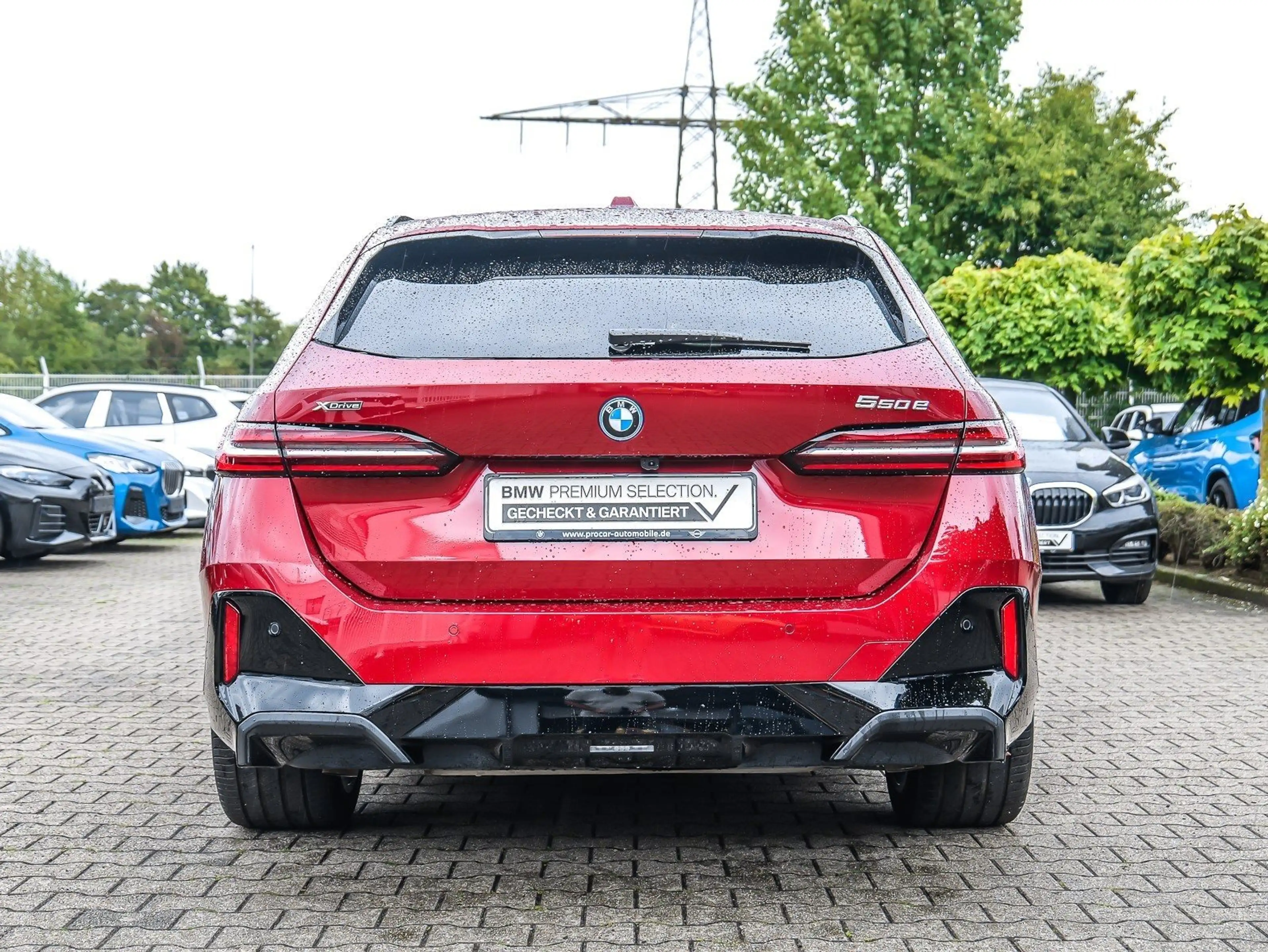 BMW 550 e xDrive Touring M Sport + AHK+Pano+Bowers&Wilkins — photo 11
