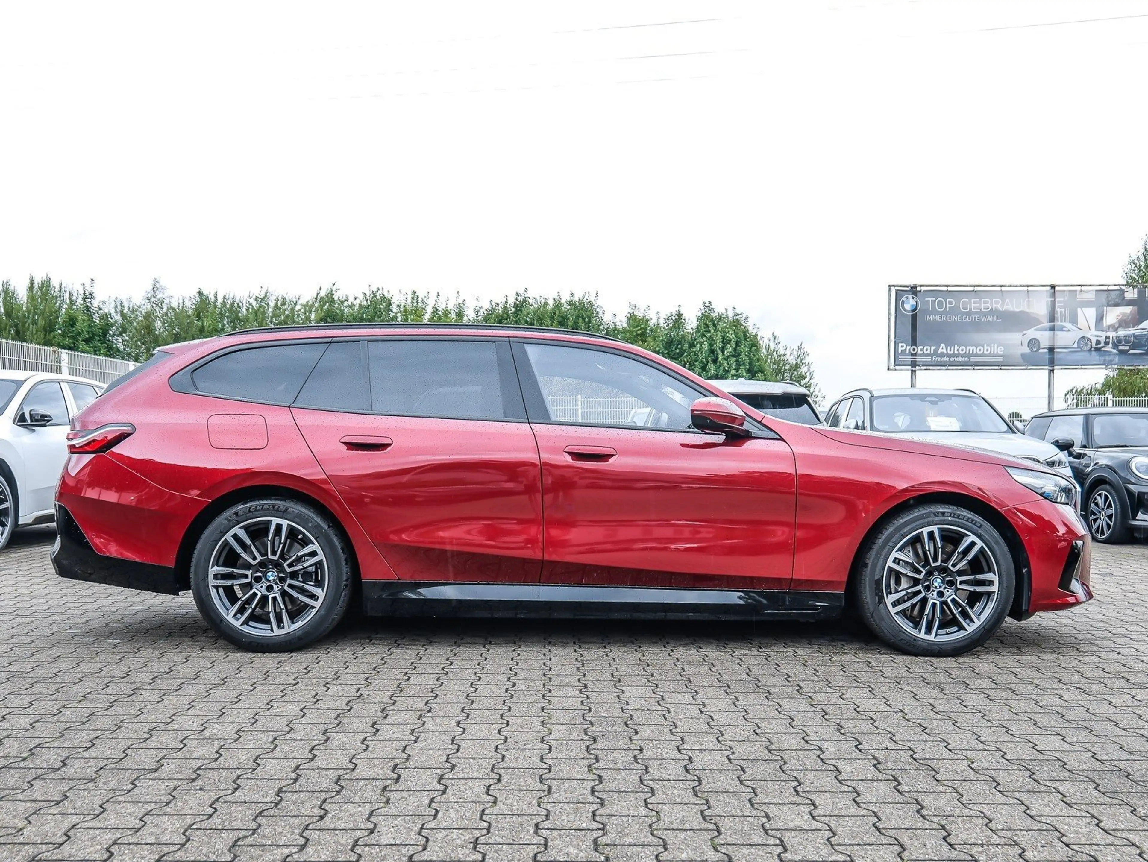 BMW 550 e xDrive Touring M Sport + AHK+Pano+Bowers&Wilkins — photo 10