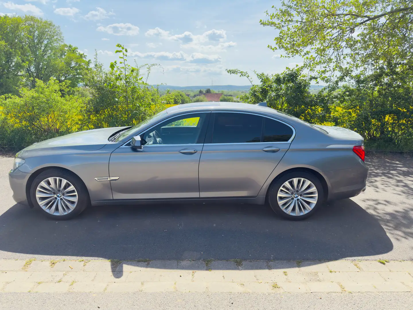 BMW 740 740Li Gri - 1