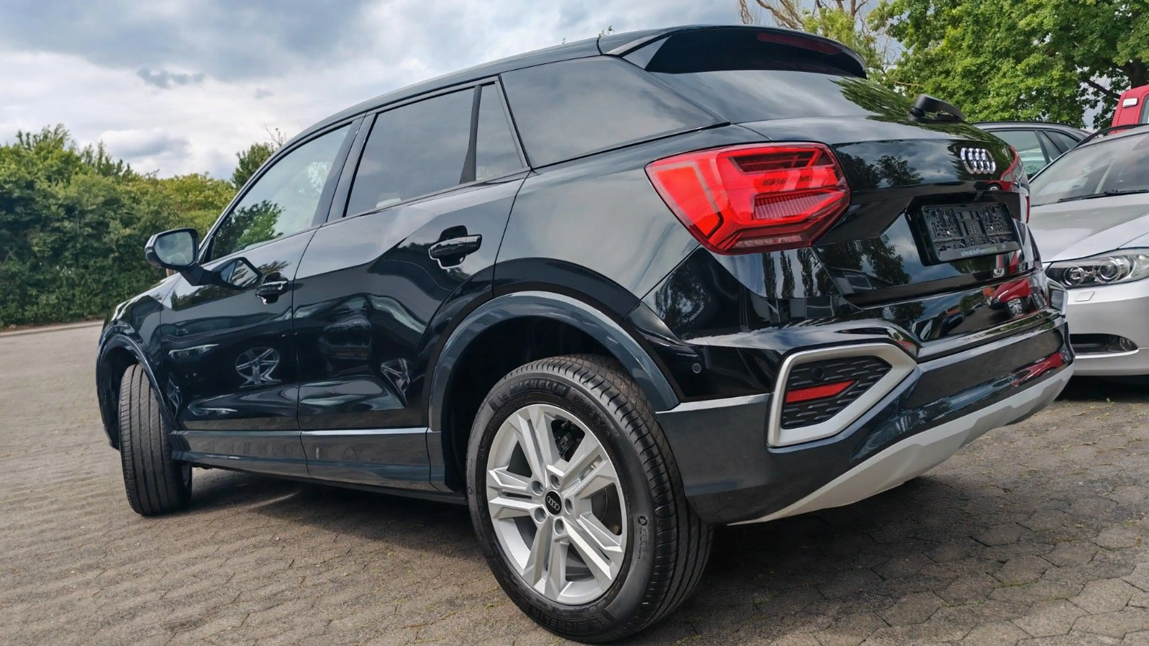 Audi Q2 35 TFSI advanced Deutsches Auto 5 J. Garantie — photo 4