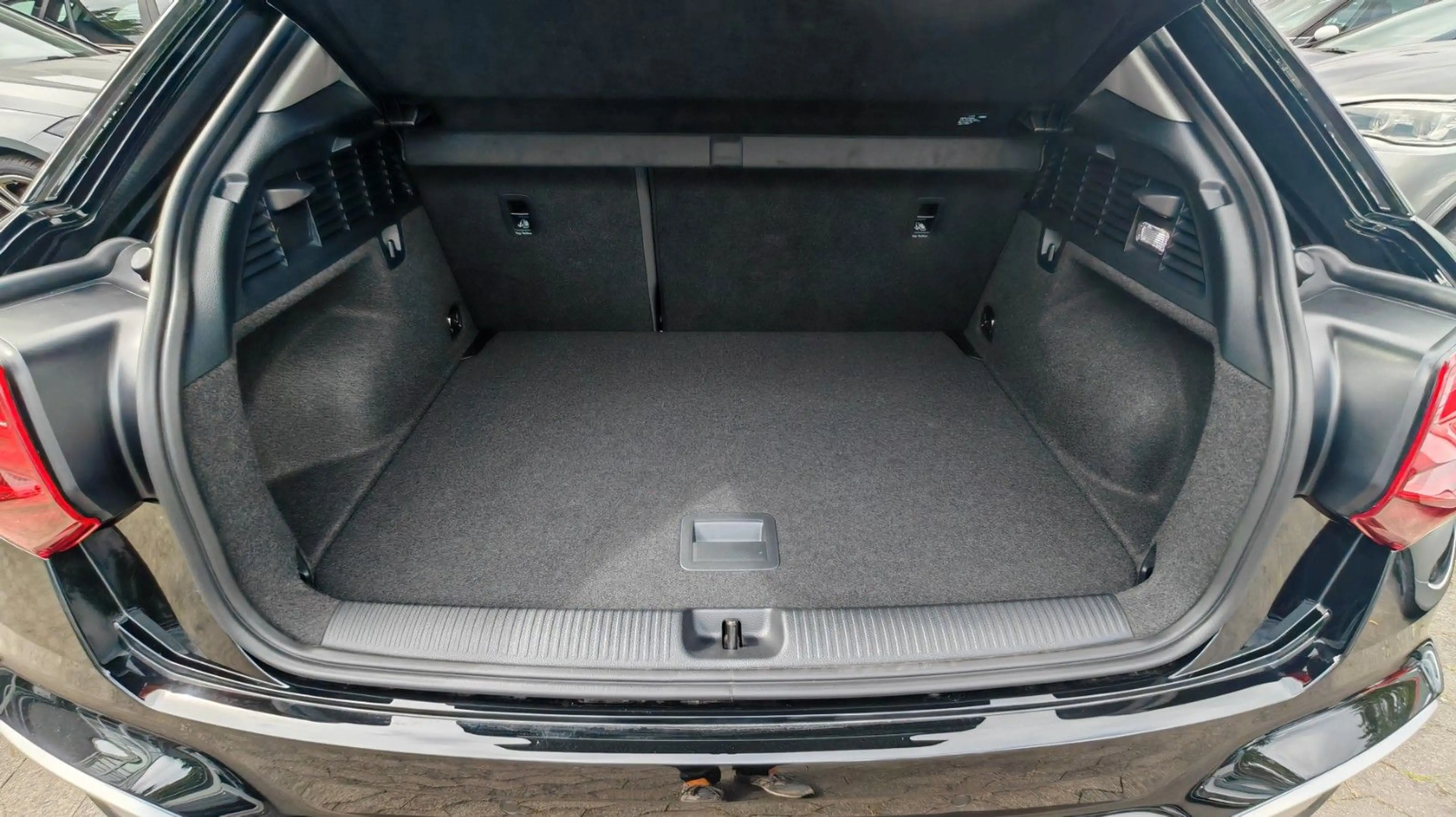 Audi Q2 35 TFSI advanced Deutsches Auto 5 J. Garantie — photo 9