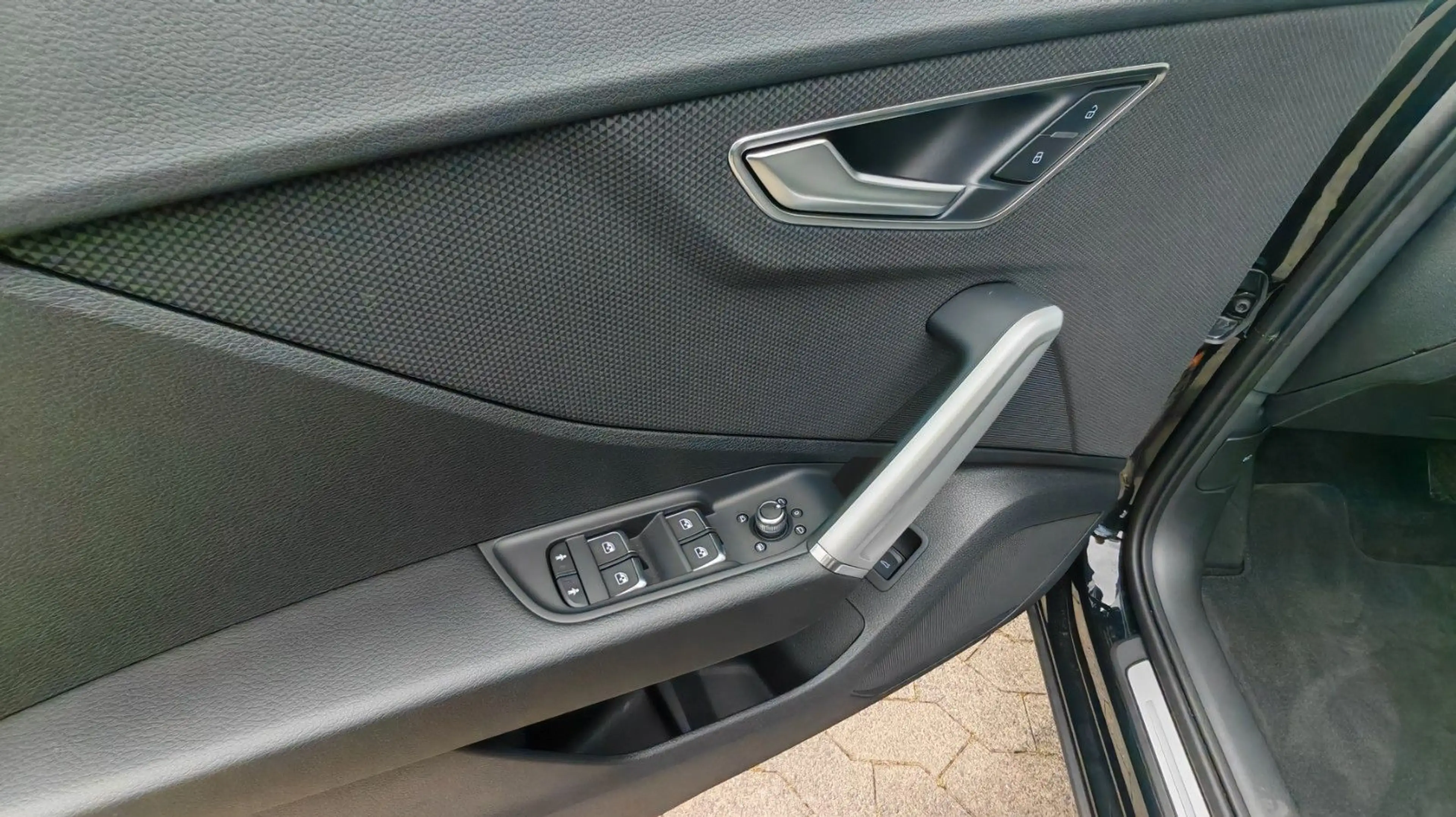Audi Q2 35 TFSI advanced Deutsches Auto 5 J. Garantie — photo 14