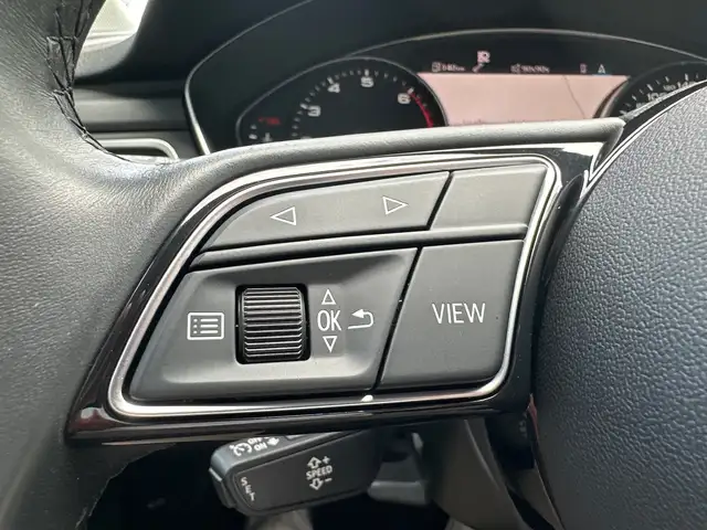 Audi A4 view 14