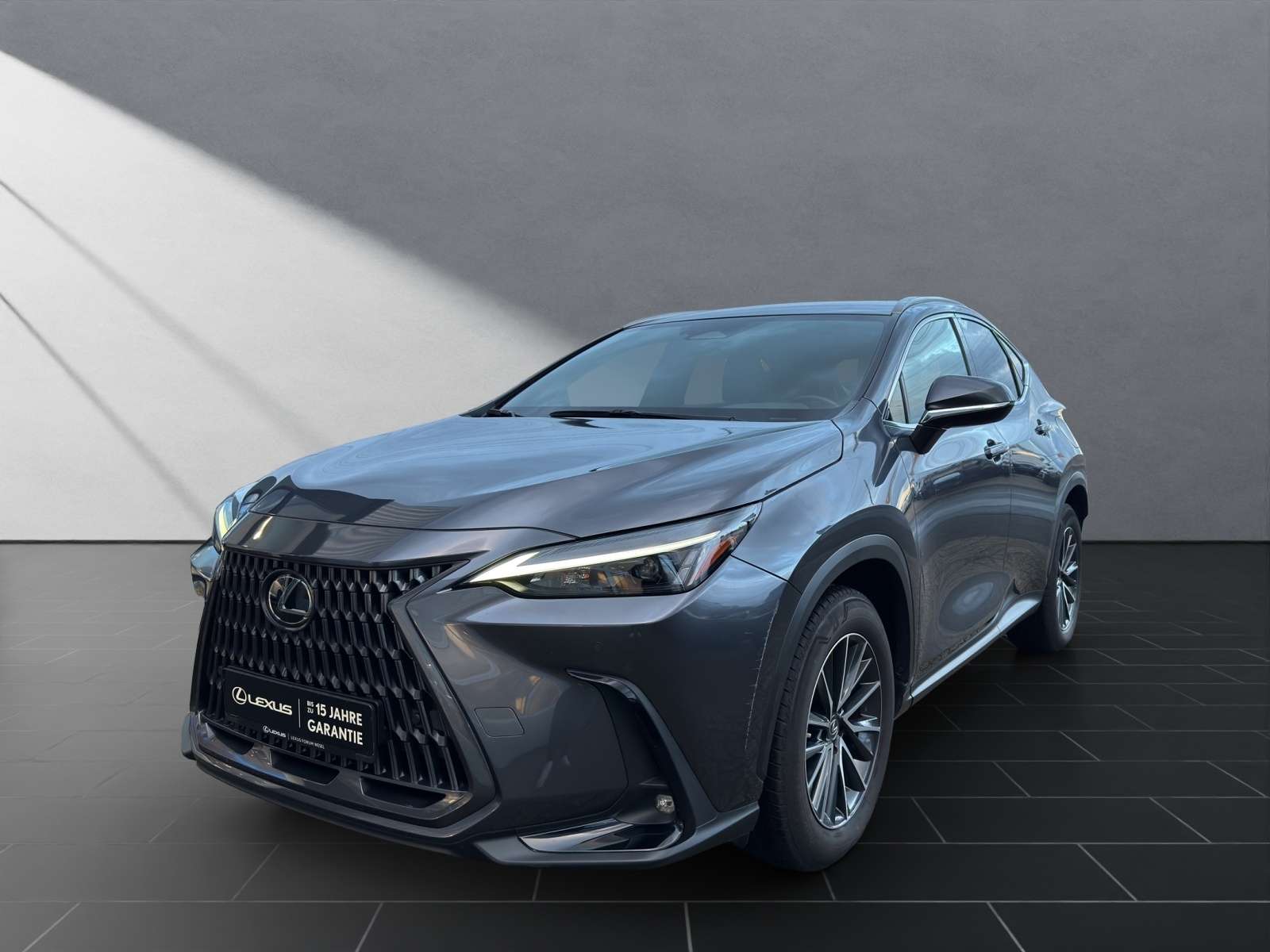 Second hand Lexus Nx 450h+