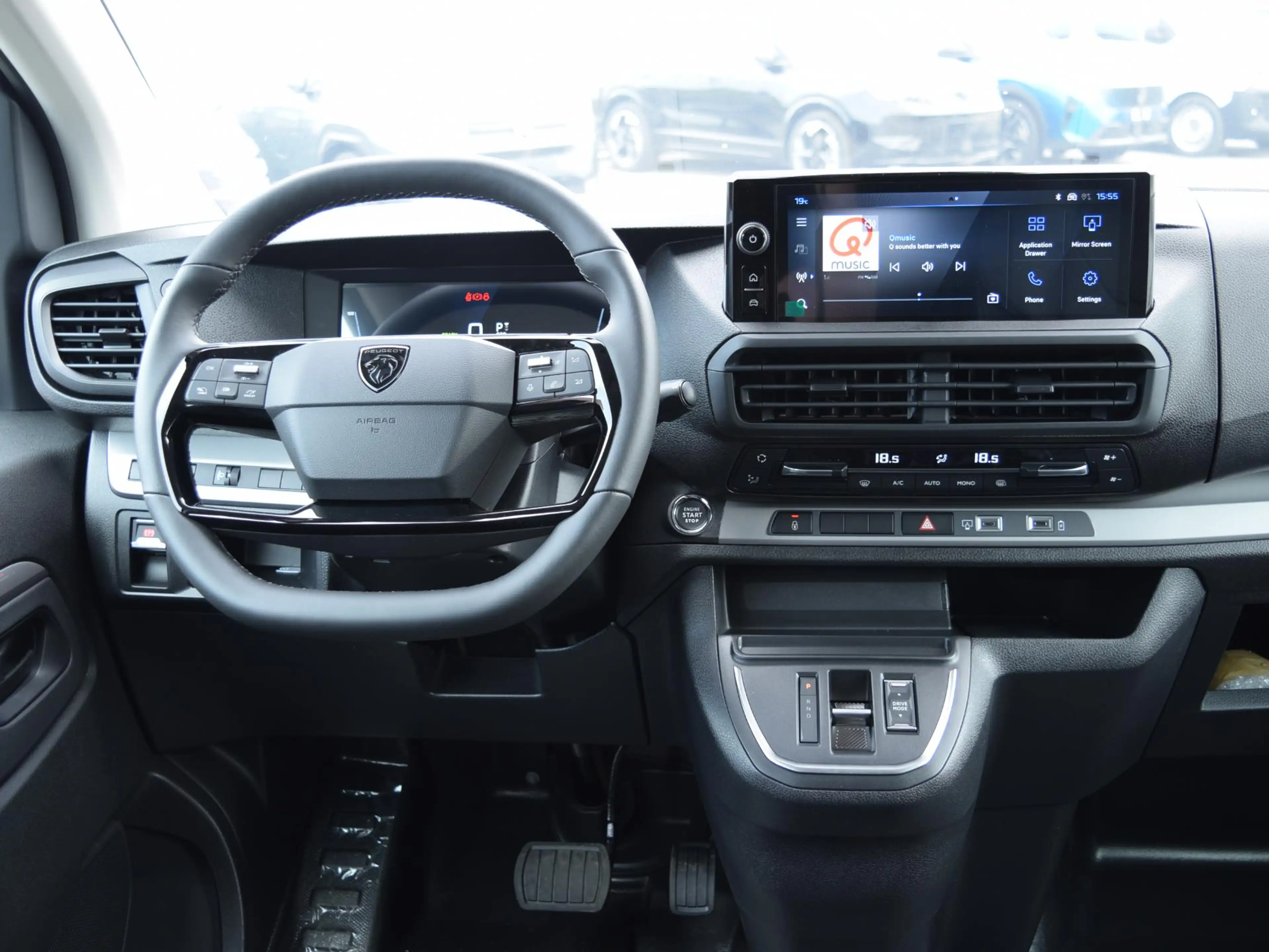 Peugeot e-Expert Dubbele Cabine 75kWh | STX Sport | Lederen bekledi — photo 13