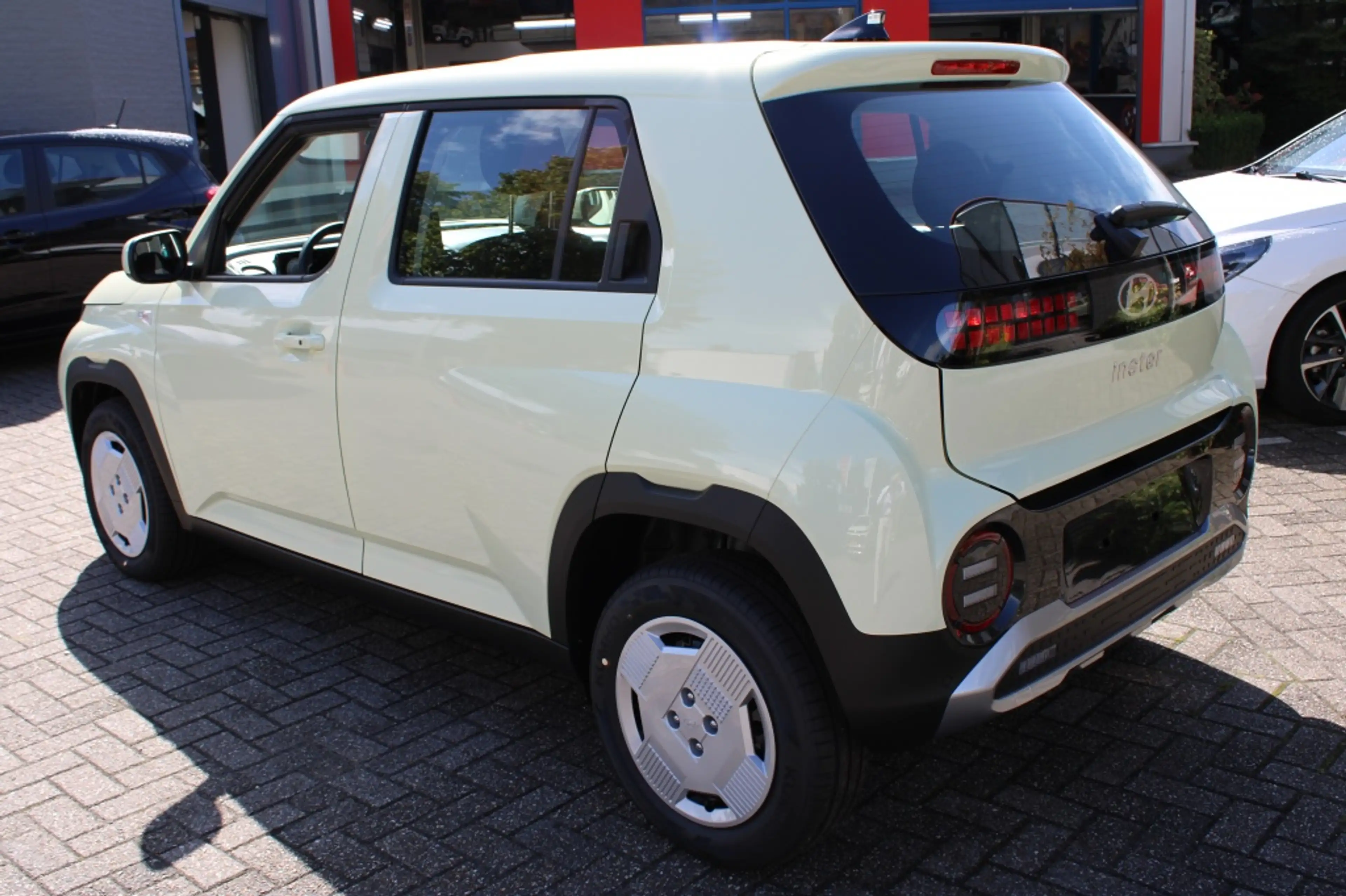 Hyundai Inster E-Motion 42 kWh — photo 3