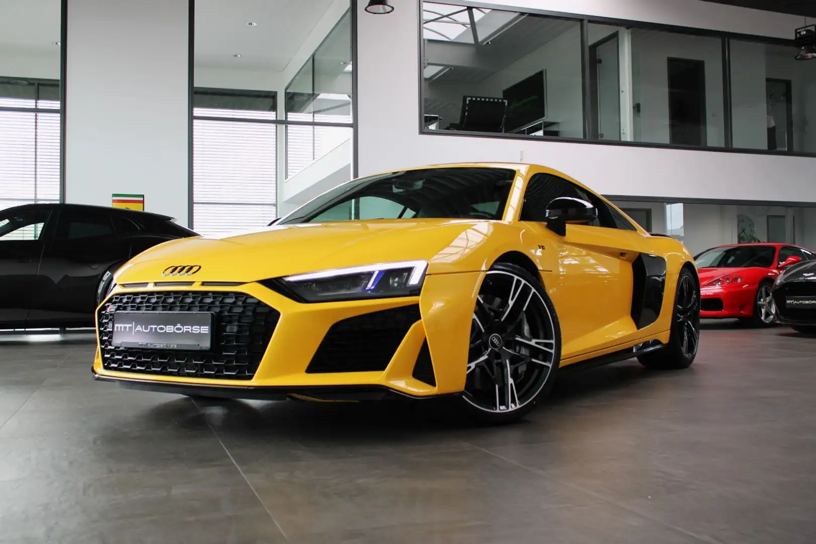 Audi R8 COUPE * PERFORMANCE * BLACK-OPTIK/CARBON/20" Gelb - 2