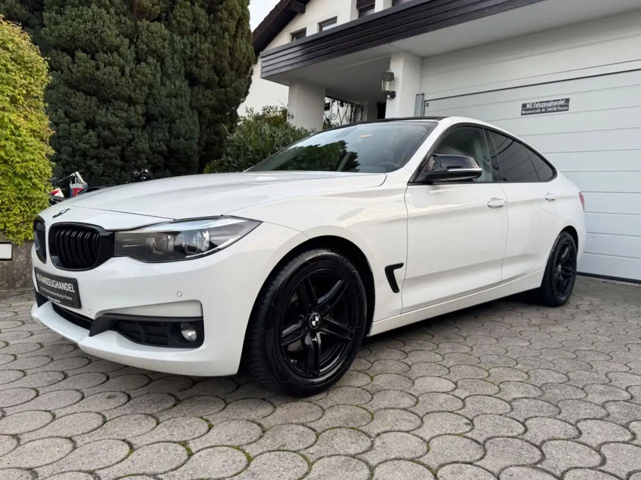 BMW 320