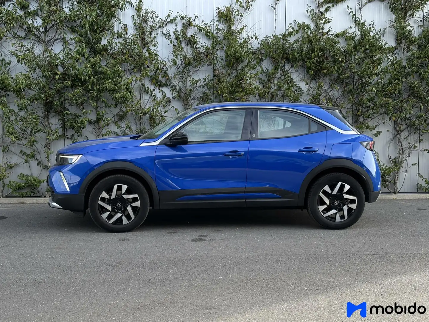 Opel Mokka-E | Business Elegance | 50-kWh | Camera | Modrá - 2
