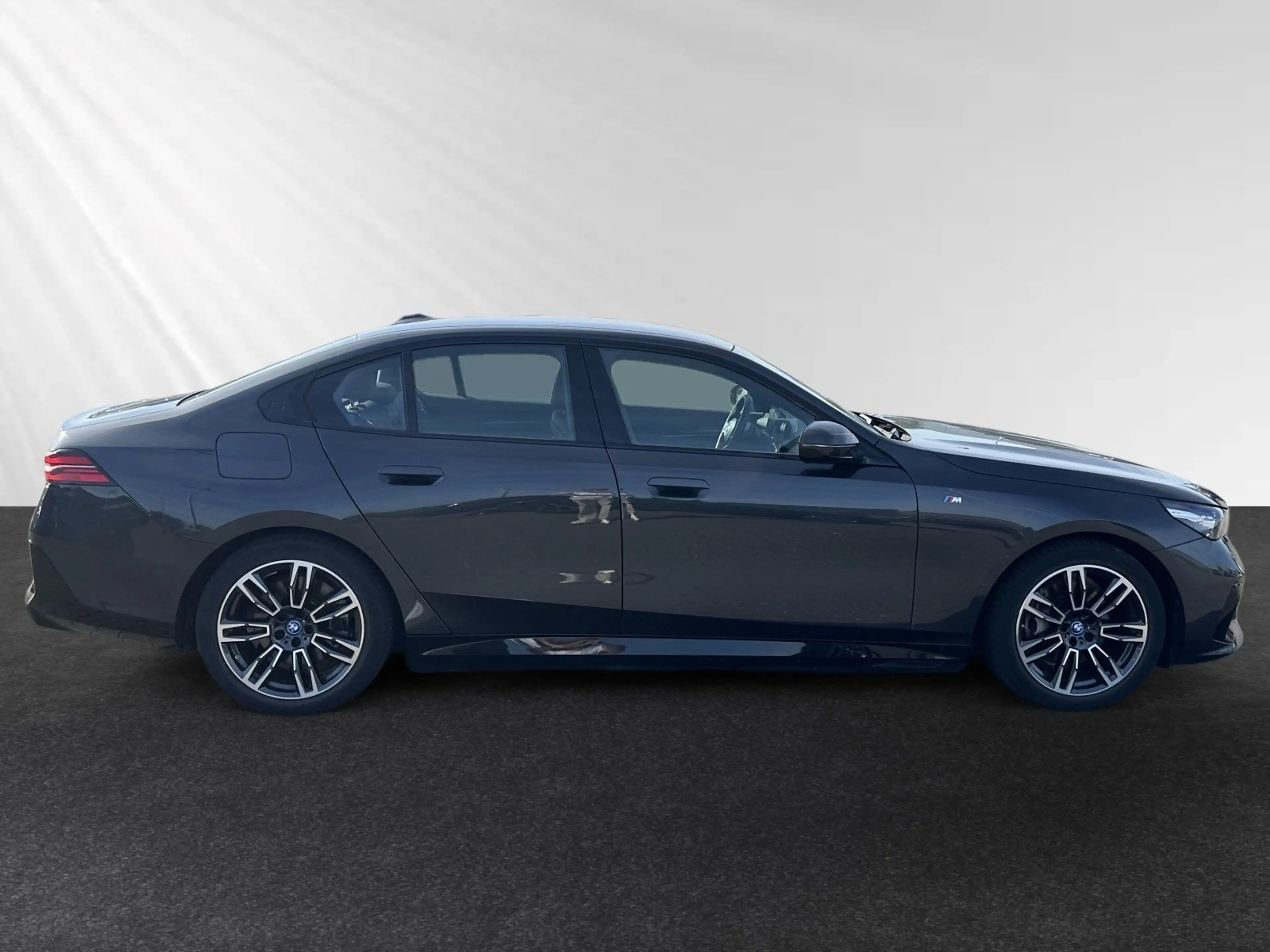 BMW i5 eDrive40 M Sportpaket|DrivingAssistant+ — photo 2