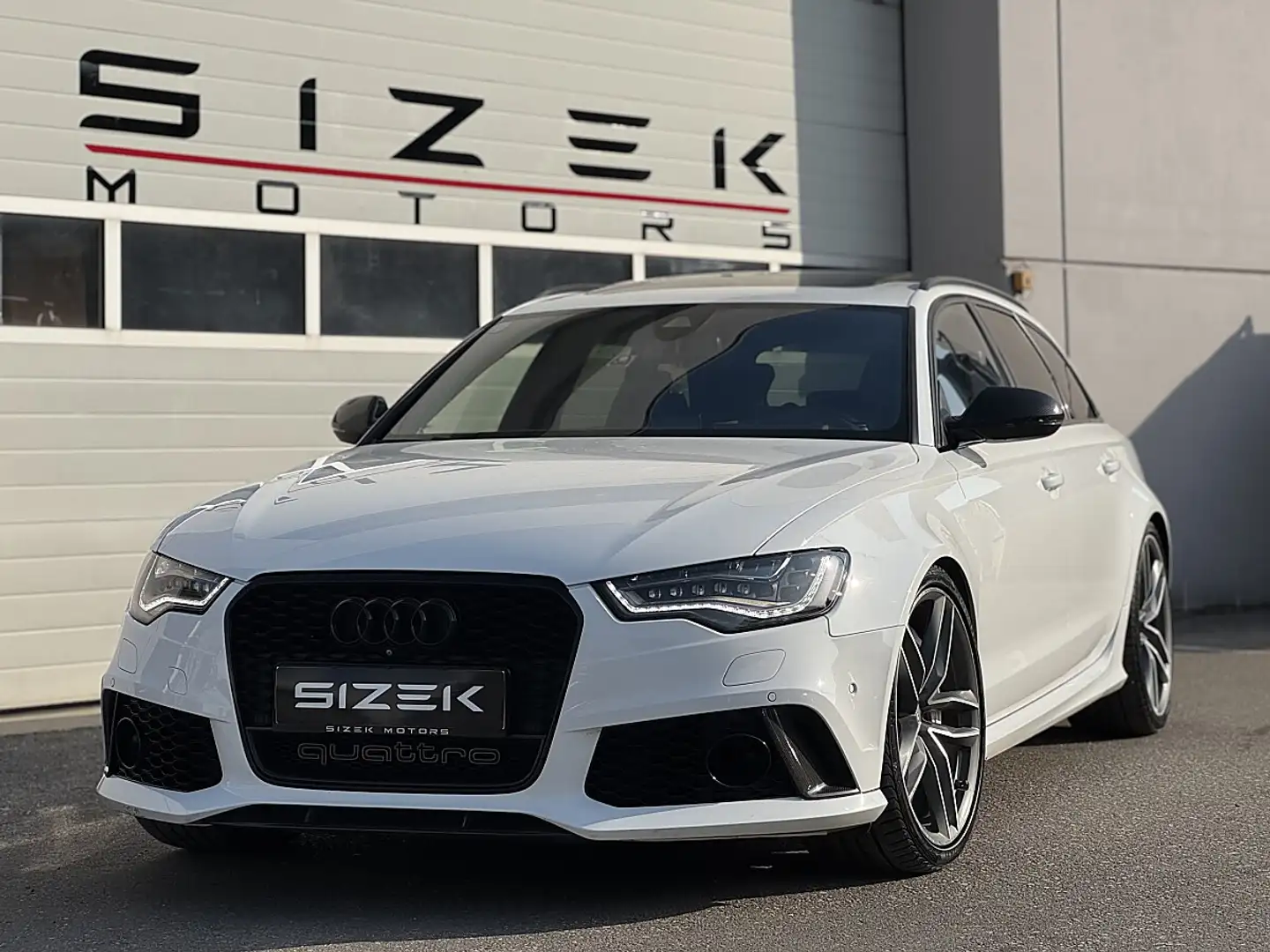 Audi A6 RS6 Avant 4,0 TFSI quattro Aut.|KERAMIK|B&O|PAN... Weiß - 1