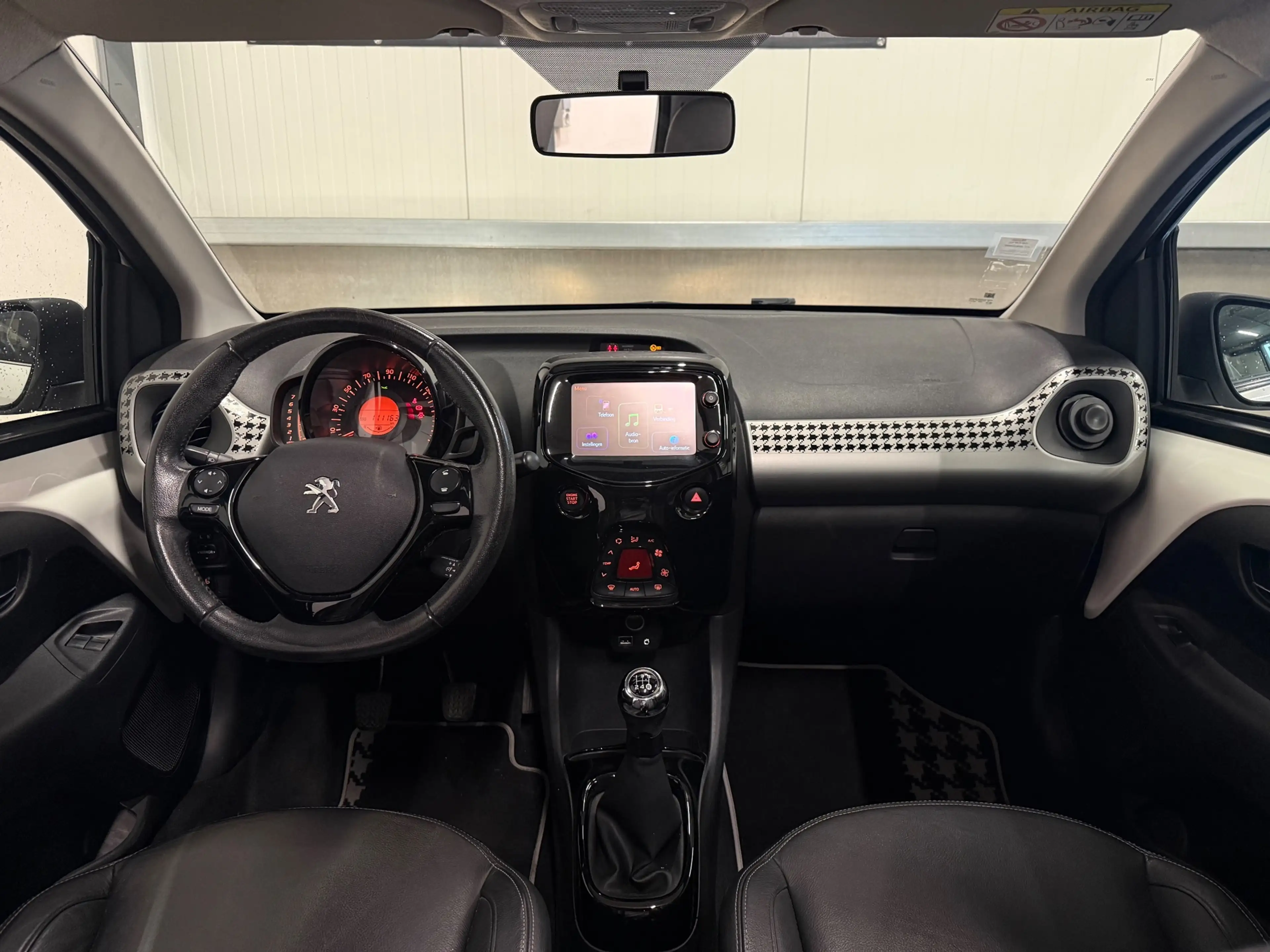 Peugeot 108 1.2 Puretech Allure TOP! Dressy, Pano, Cruise Cont — photo 14