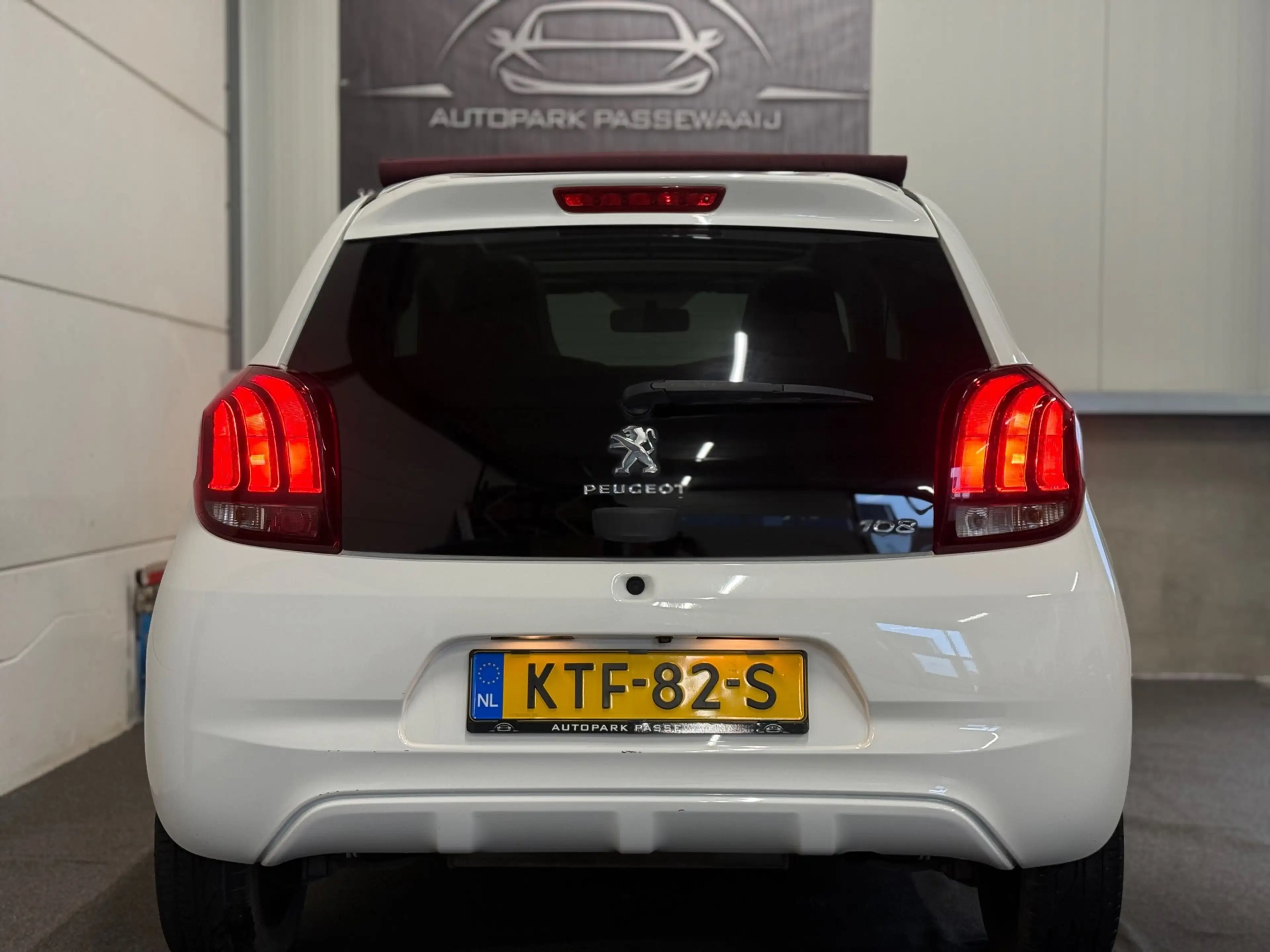 Peugeot 108 1.2 Puretech Allure TOP! Dressy, Pano, Cruise Cont — photo 7