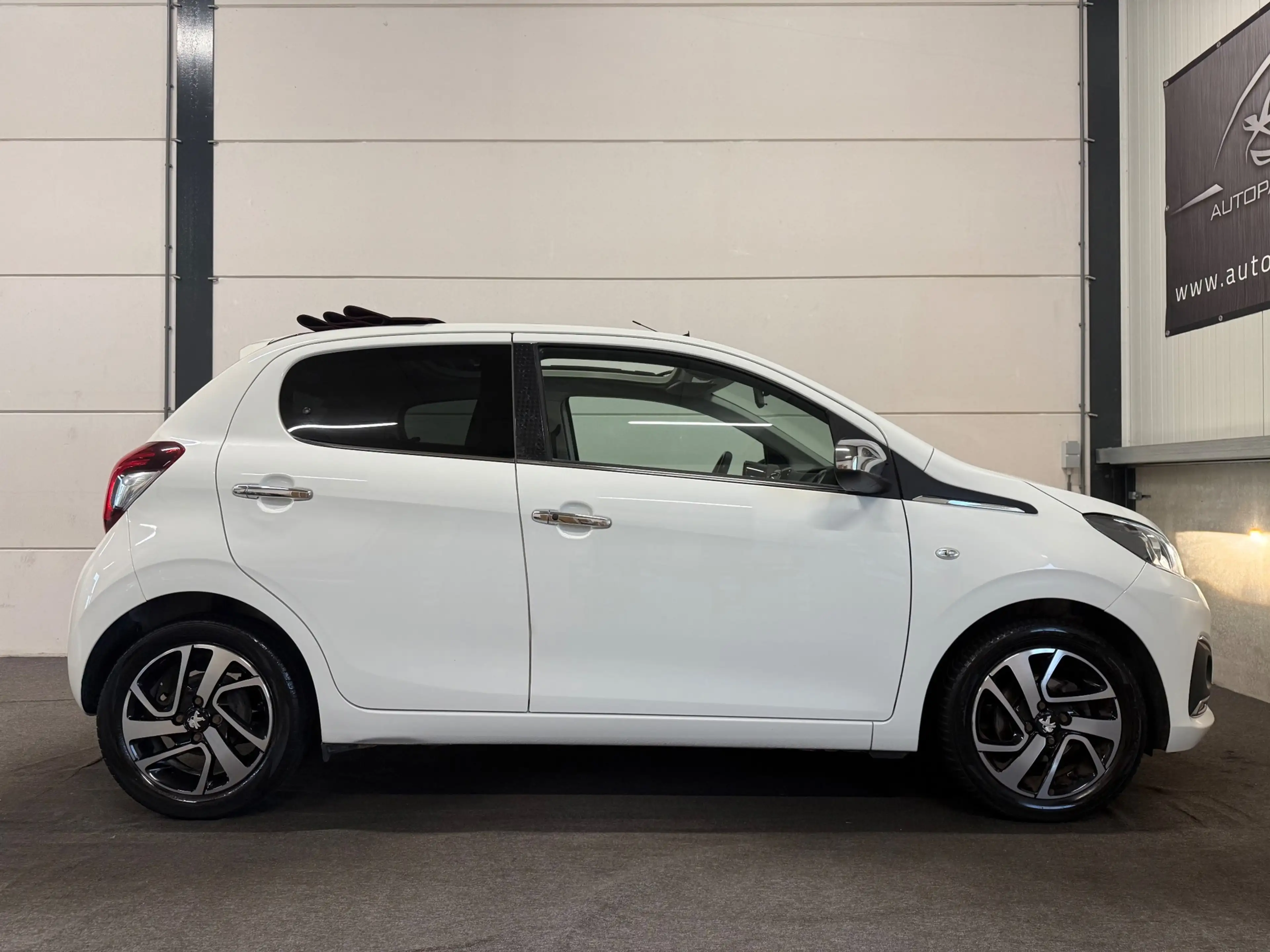 Peugeot 108 1.2 Puretech Allure TOP! Dressy, Pano, Cruise Cont — photo 9