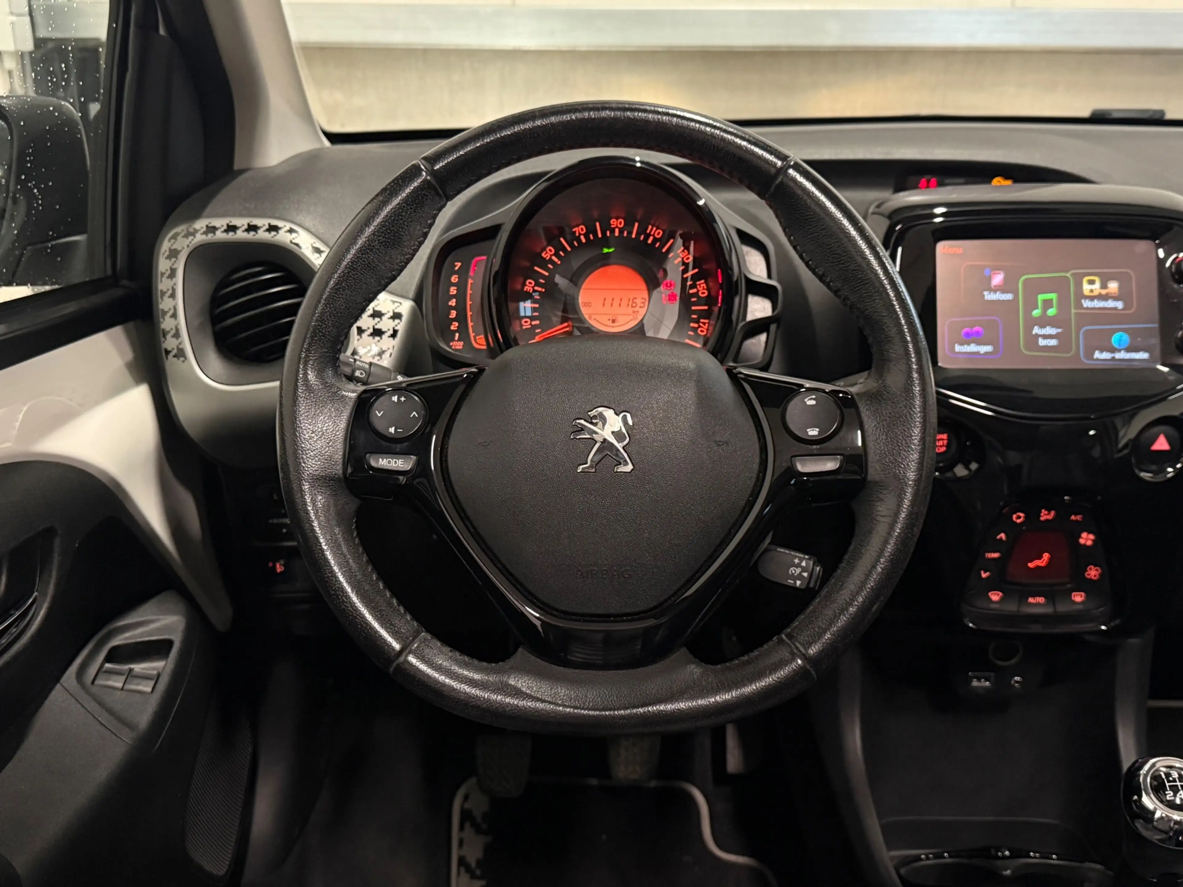 Peugeot 108 1.2 Puretech Allure TOP! Dressy, Pano, Cruise Cont — photo 15